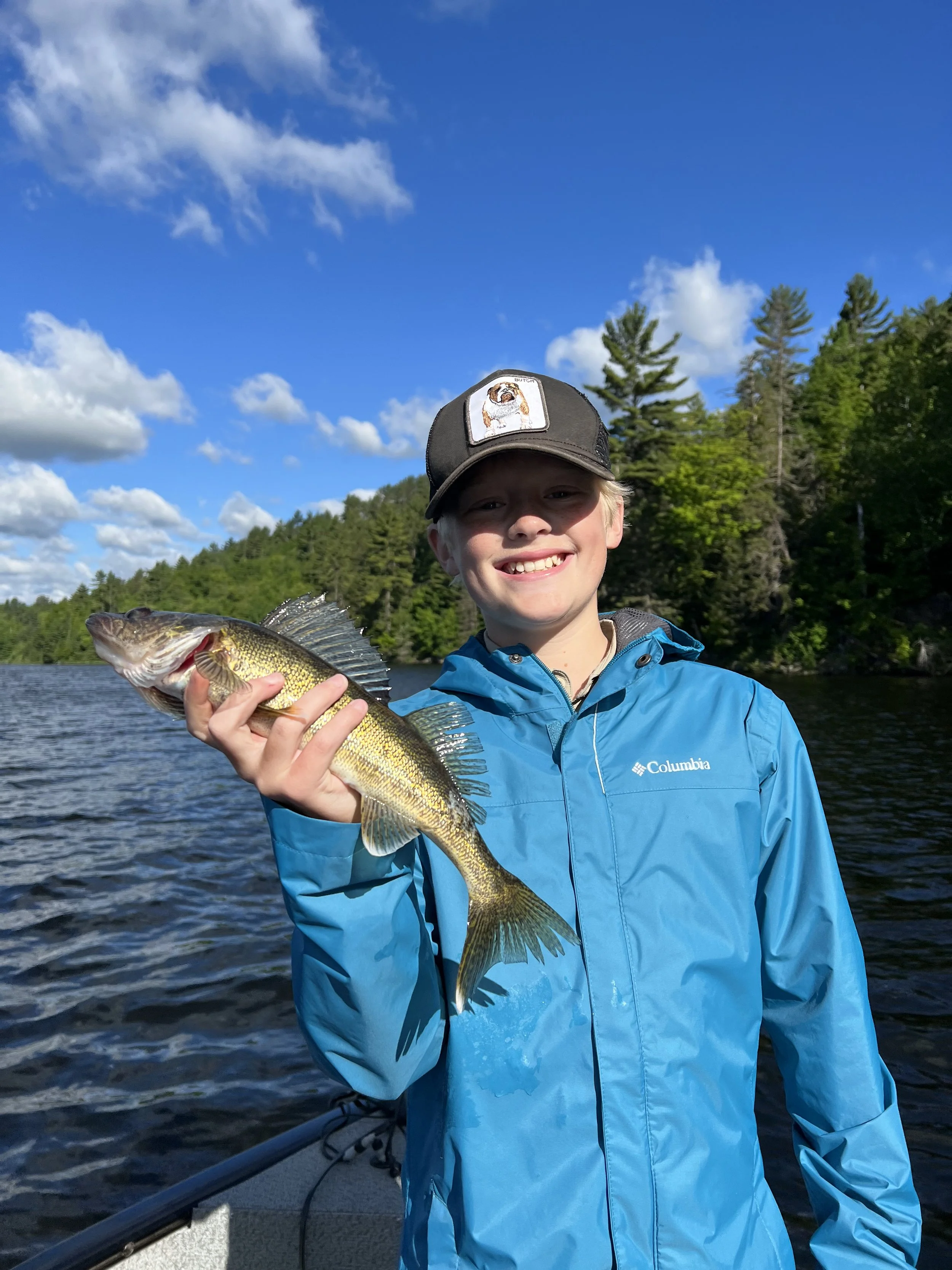 Walleye-fishing-tour-upper-peninsula-family-friendly