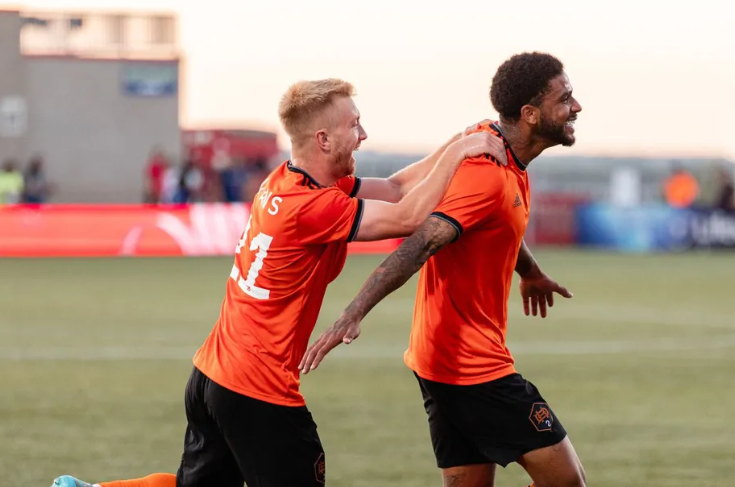 Dynamo exercise purchase option for Brazilian defender Micael