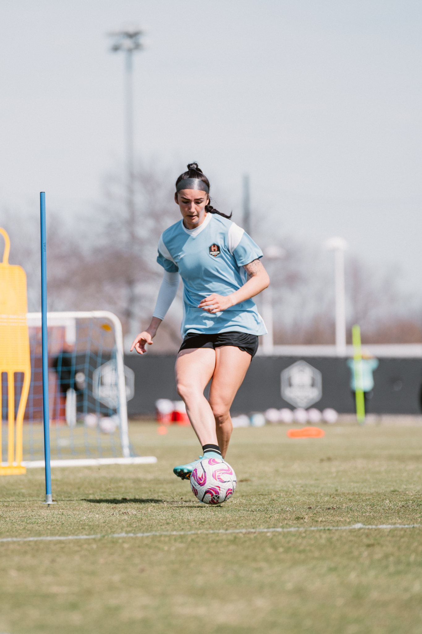 Diana Ordóñez signs new three-year contract with Dash