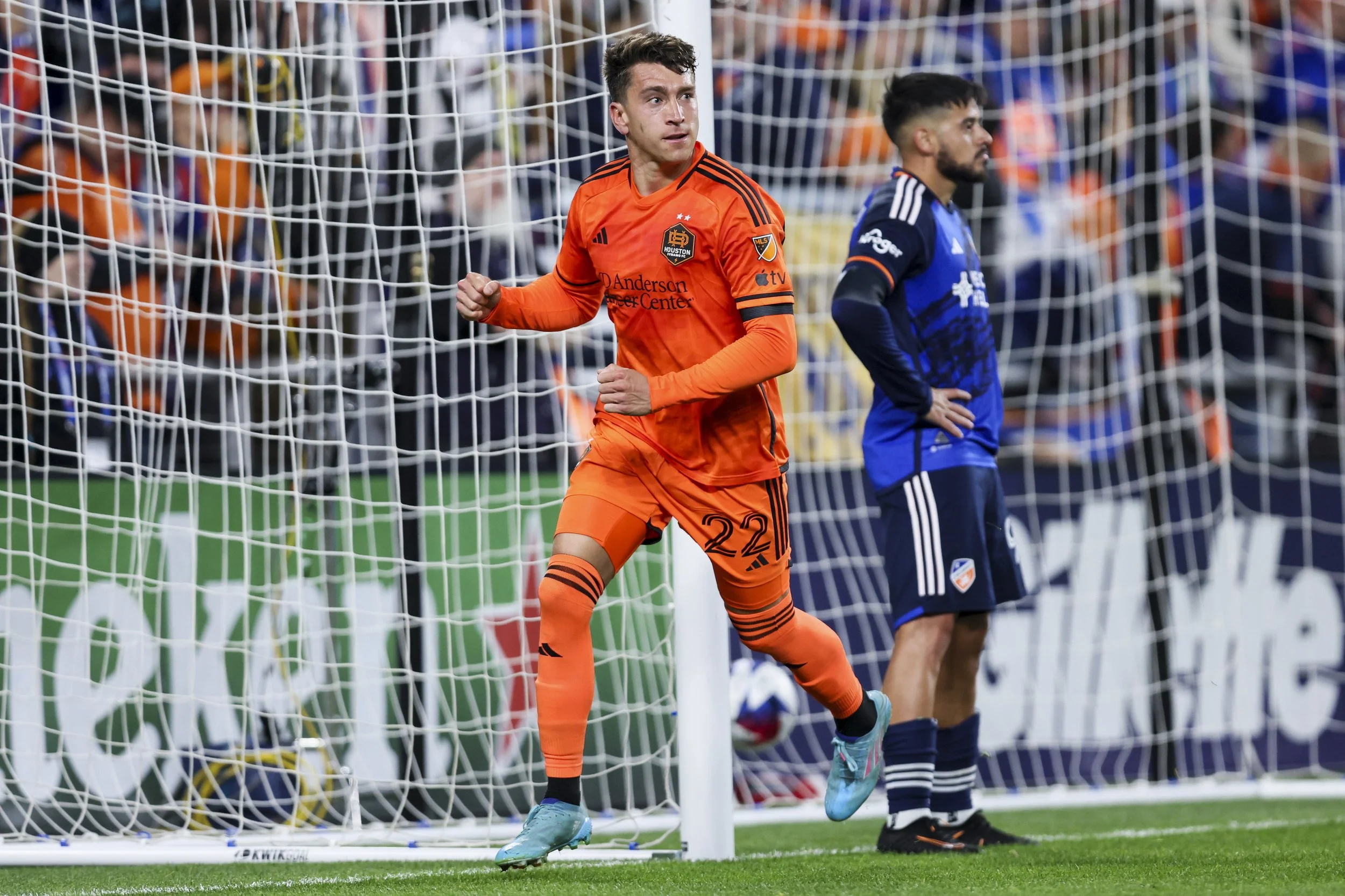 Anatomy of a goal: Schmitt opens his Dynamo account