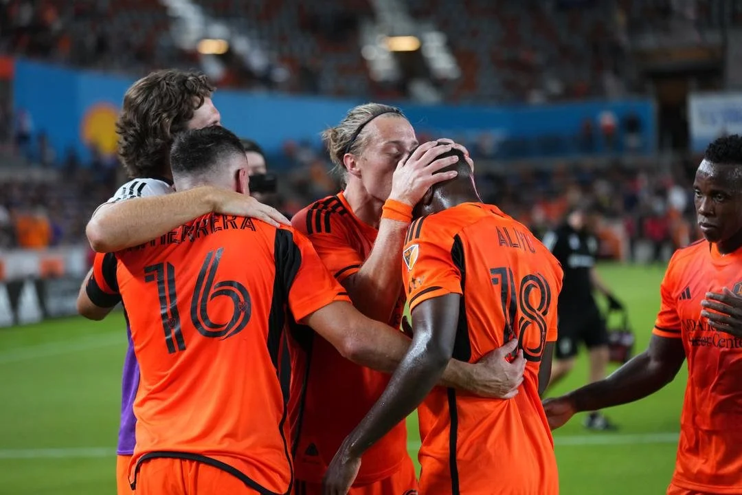 Dynamo head west for visit to Galaxy: What to watch for