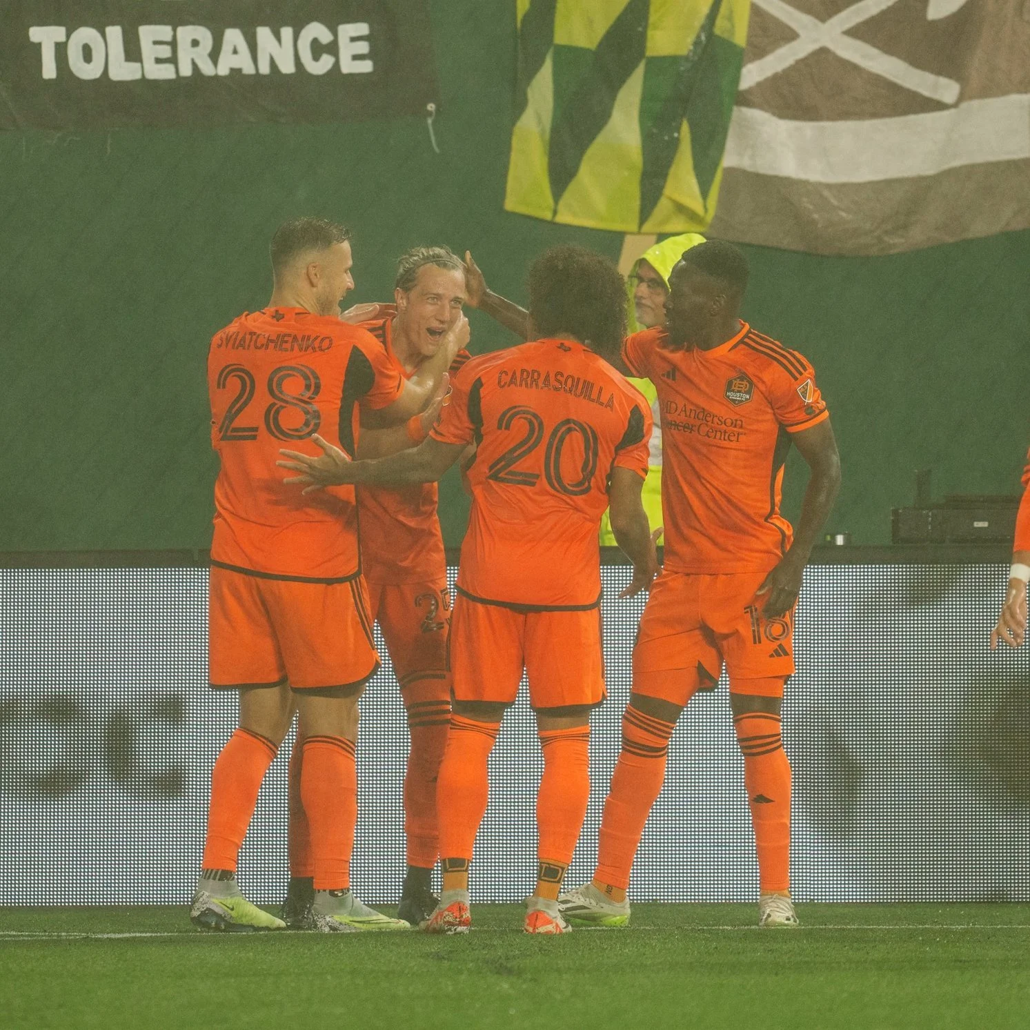 Dorsey brace leads Dynamo to win and home-field advantage in first round of MLS Cup Playoffs