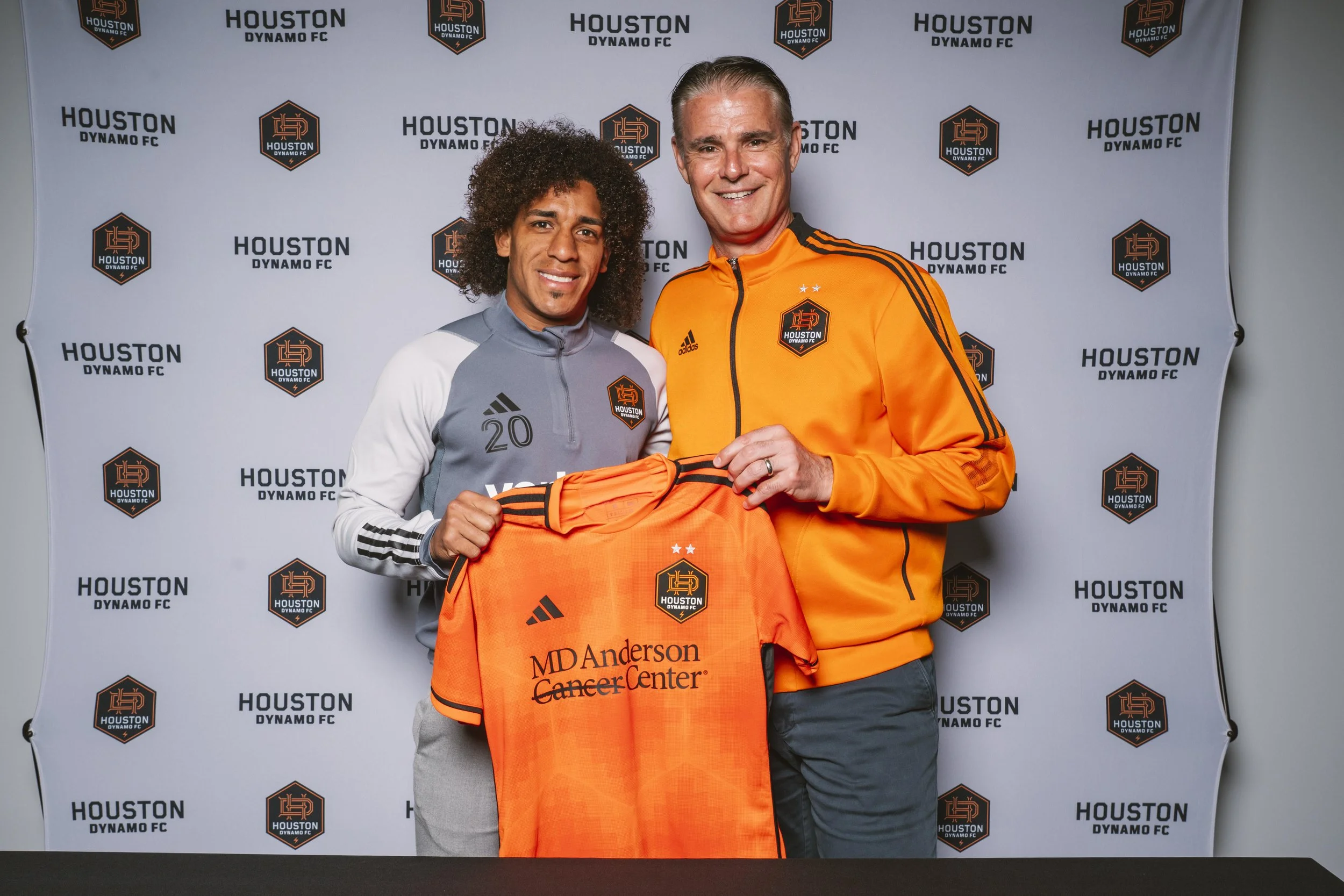 Dynamo sign new contract with midfielder Coco Carrasquilla 