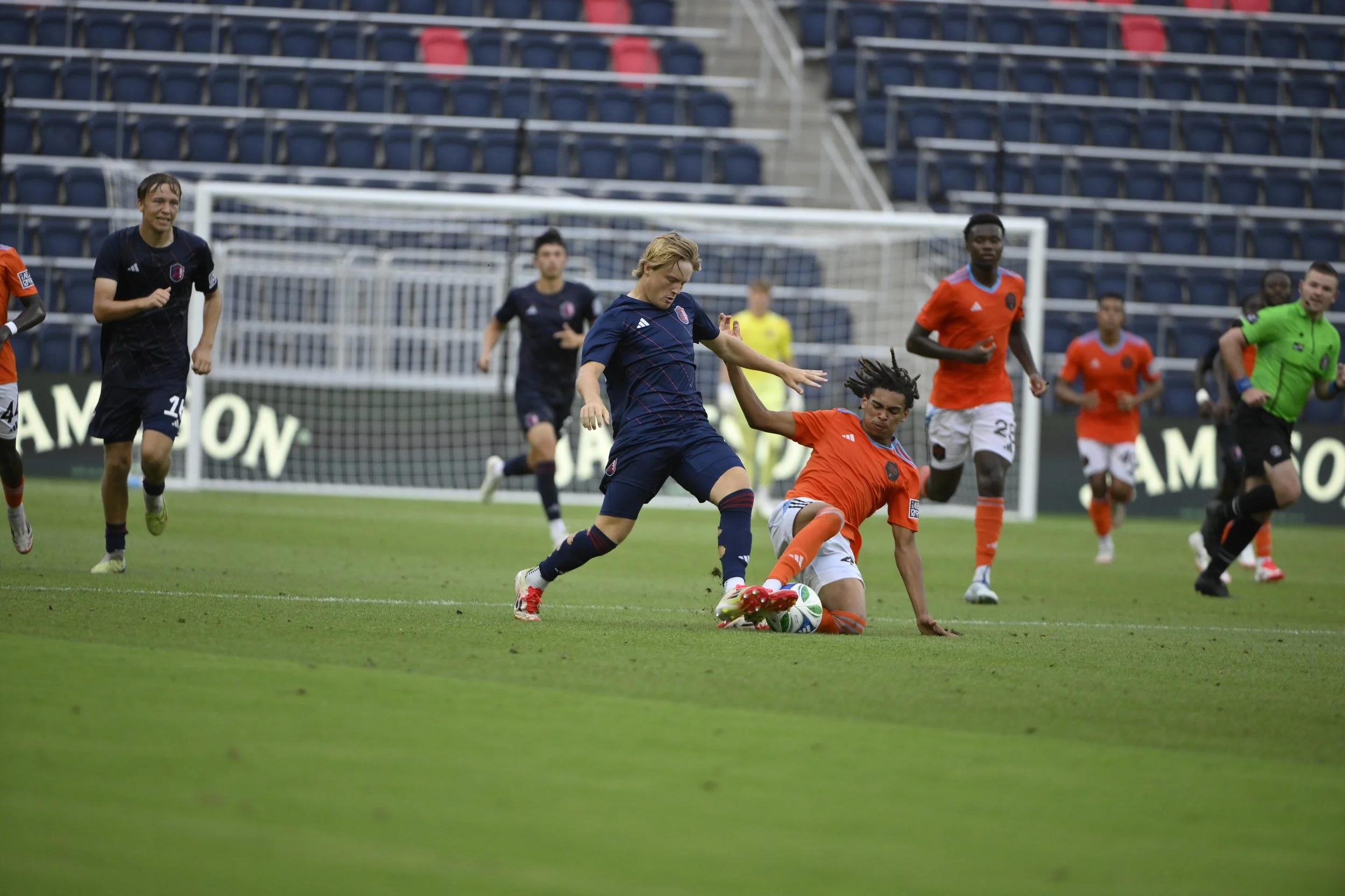 Dynamo 2sday: Dos Fall Late to West Leading St. Louis
