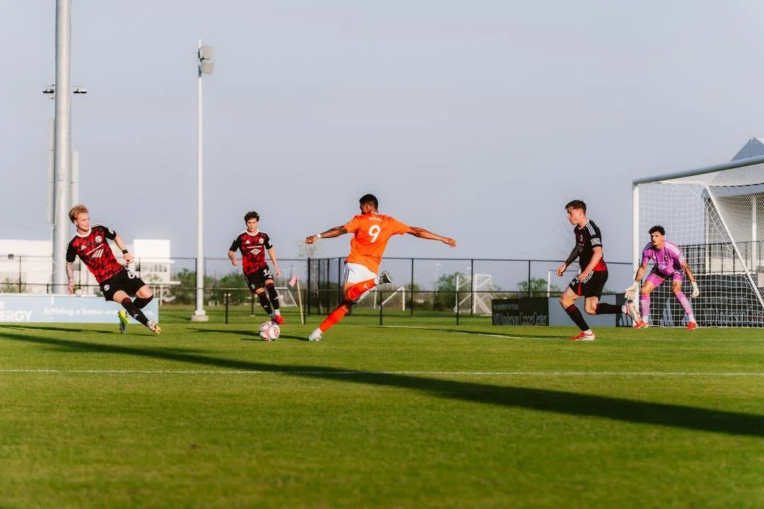 Dynamo 2sday: Dos Stay Red-Hot with 5-0 Win Over Portland