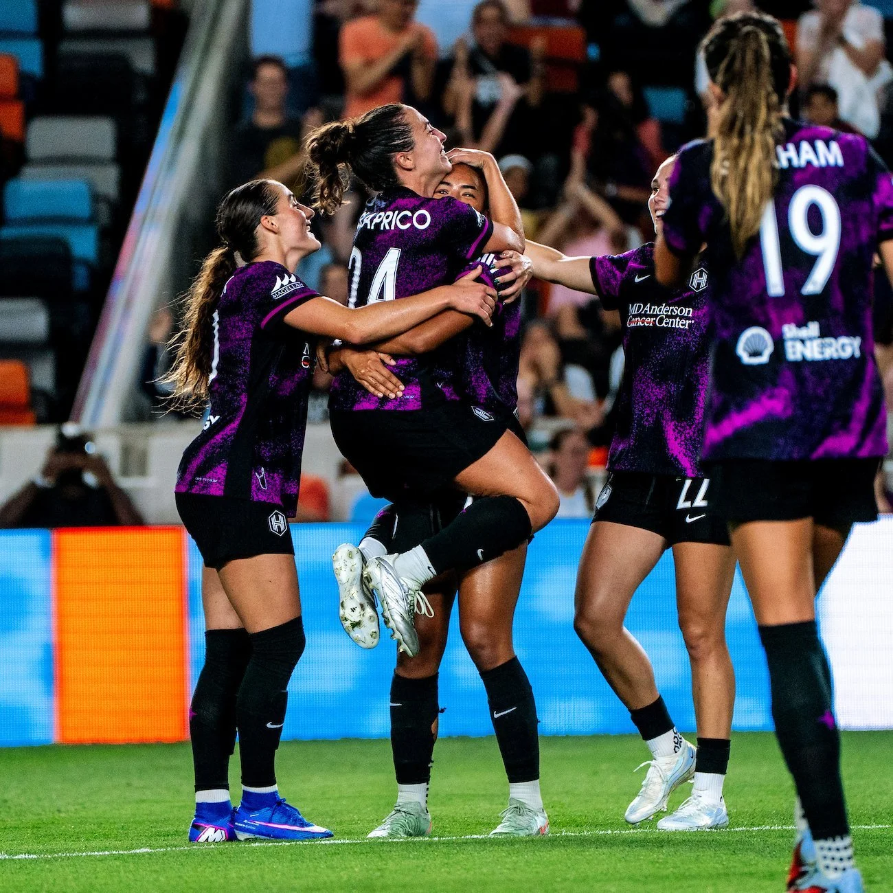 Houston Dash win 7-goal thriller over Racing Louisville