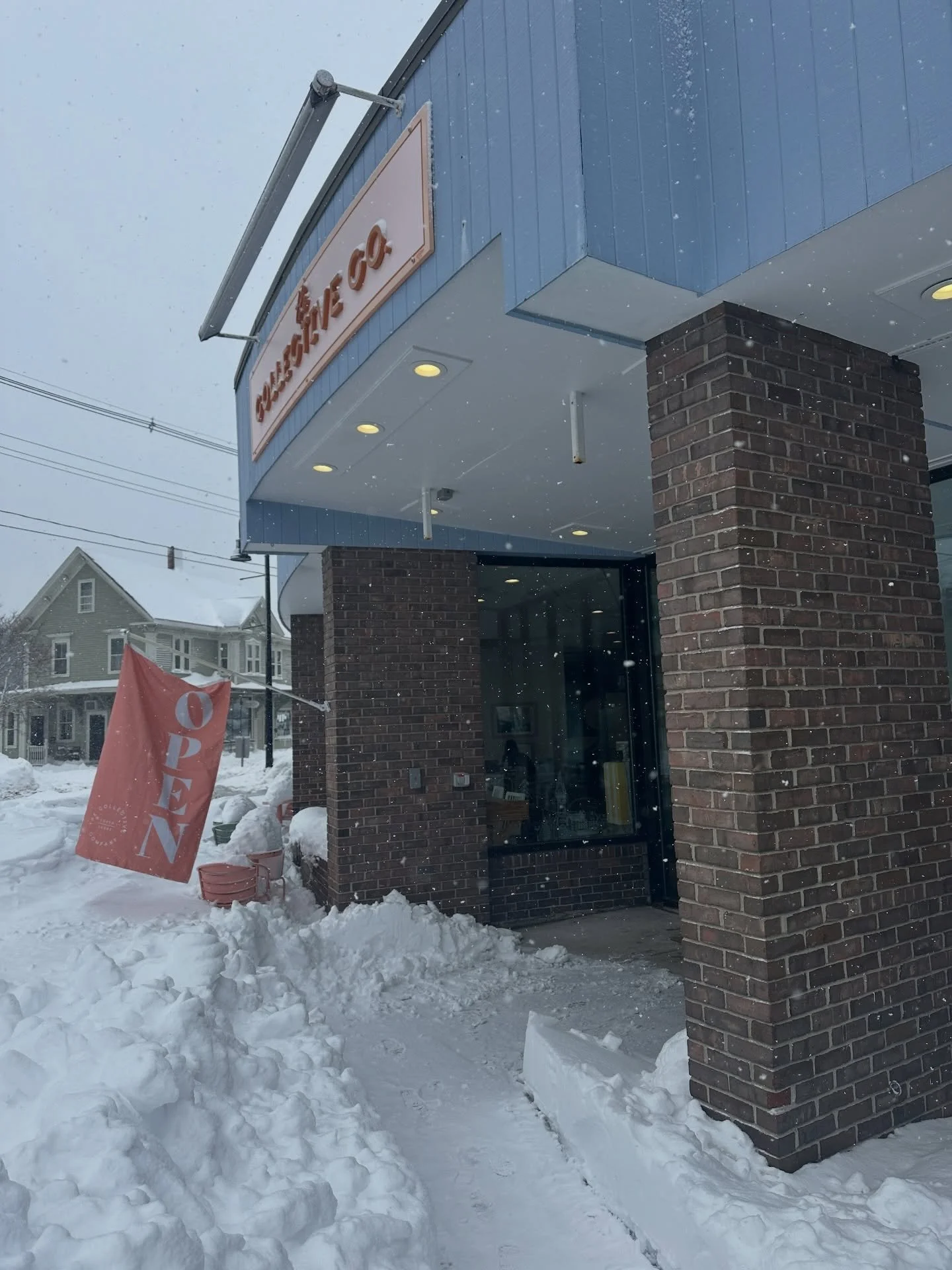 We are open! The power is on, WiFi is strong and the cozy vibes are kicking. 

Day passes, meeting rooms and private offices available. Book them all on our website or reach out with questions. 

Stay cozy! ❄️