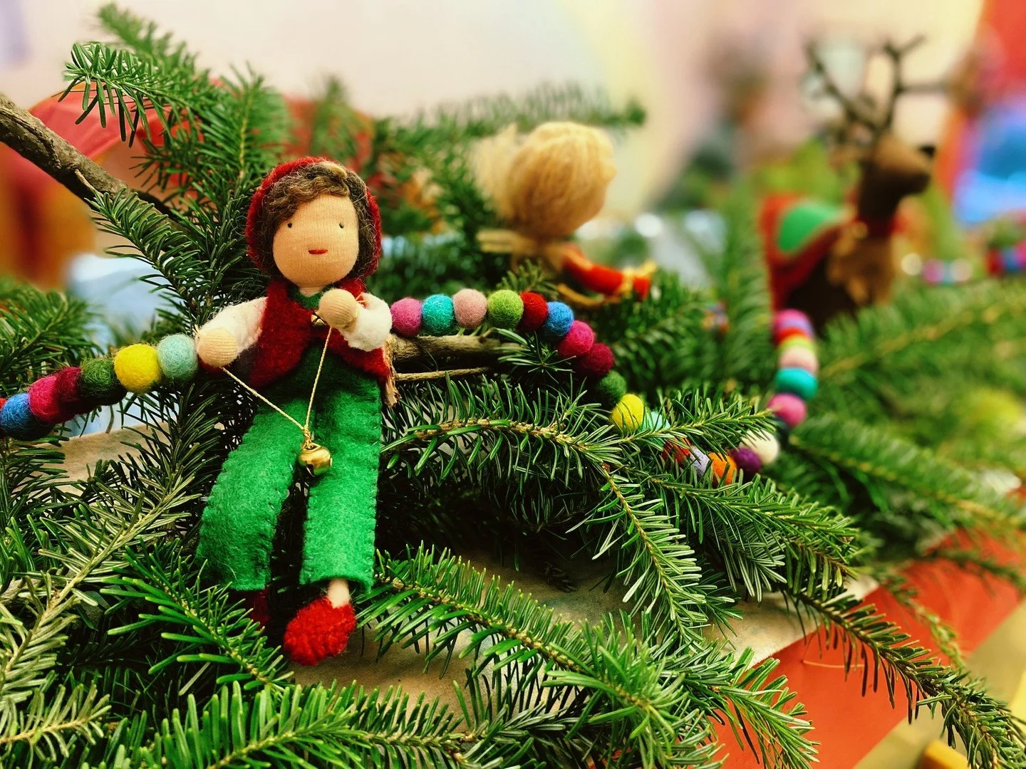 Today's the day! Come out, little elves, and play! Come make crafts, watch a puppet show, meet the Pocket Fairy, feed sheep, find treasures, and eat yummy food!⁠
⁠
Thank you to our sponsors, @tompkinscommunitybank, @wegmans, @stonebendfarm, @jarman.m