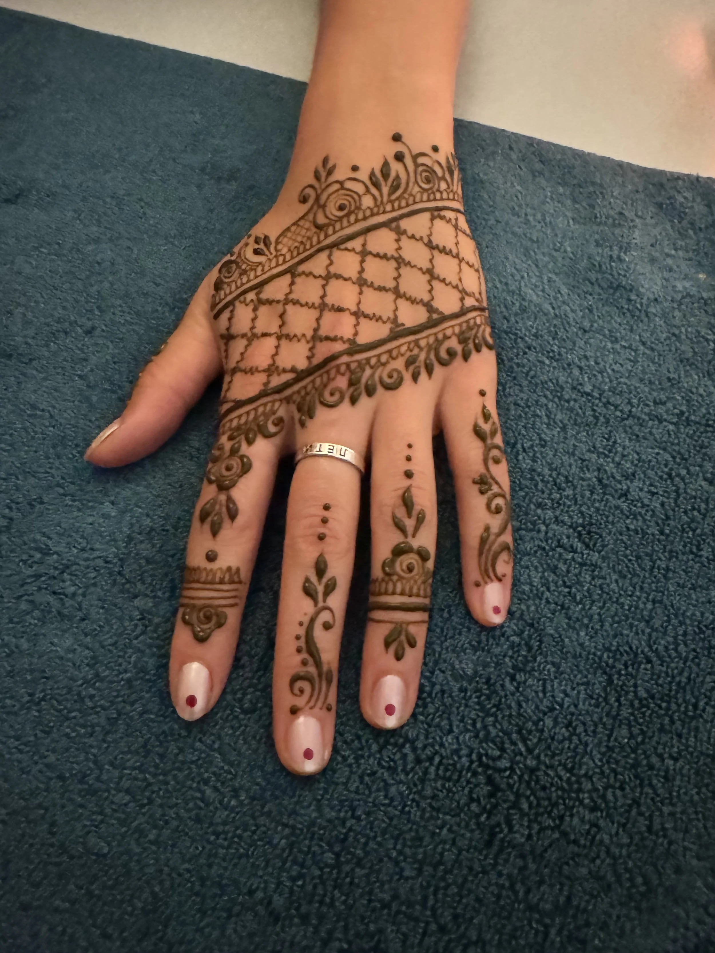 sangeet-mehndi-guest-henna-mclean-va-11.jpeg