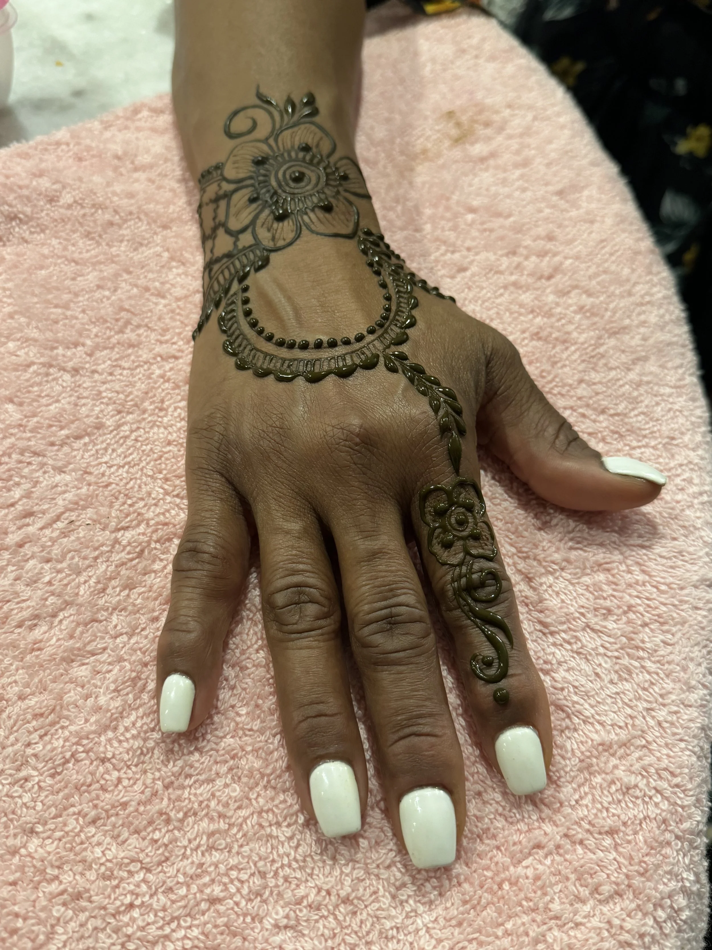 bridal-shower-event-henna-maryland-2.jpeg
