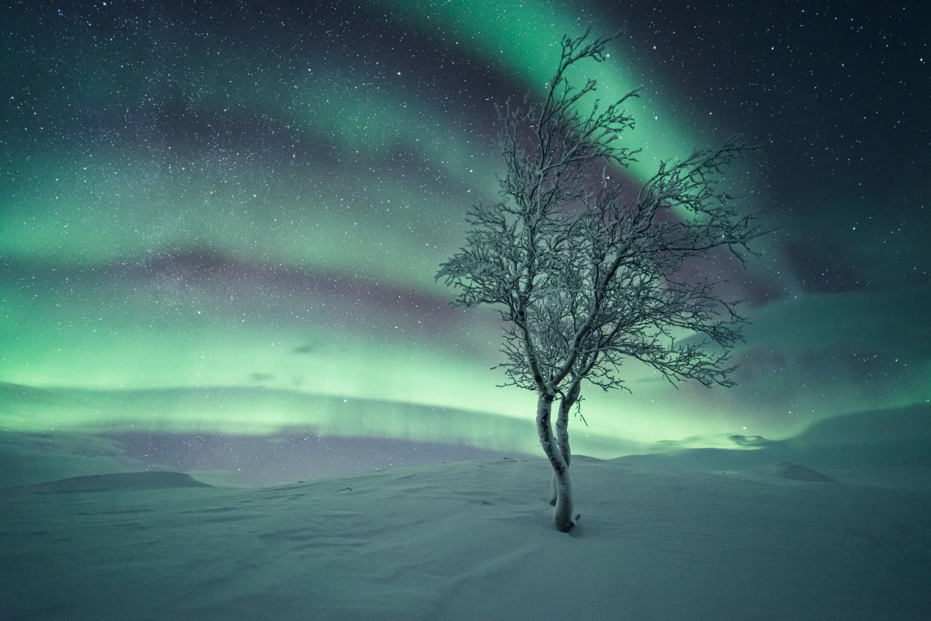 How to edit northern lights photography without ruining the atmosphere