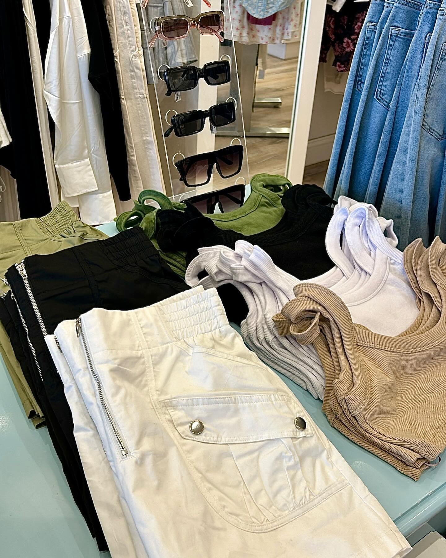 Basics that are perfect for spring &amp; summer ✨➡️ #vanillaskystores