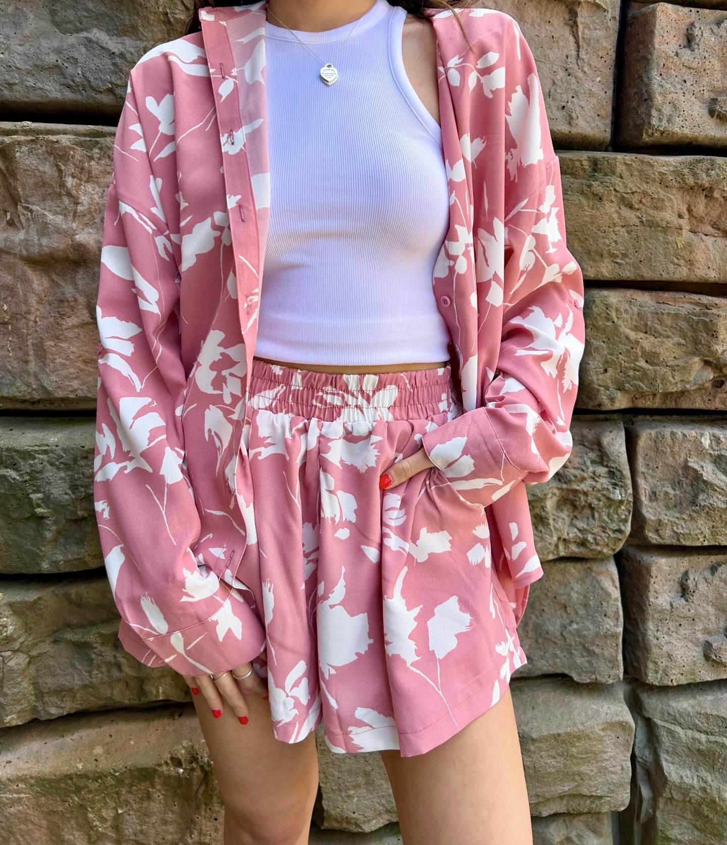 Shop printed matching sets @vanillaskystores though DM or at your local boutique! 🌸🫶 #vanillaskystores ENTIRE STORE 25% off until 5/12