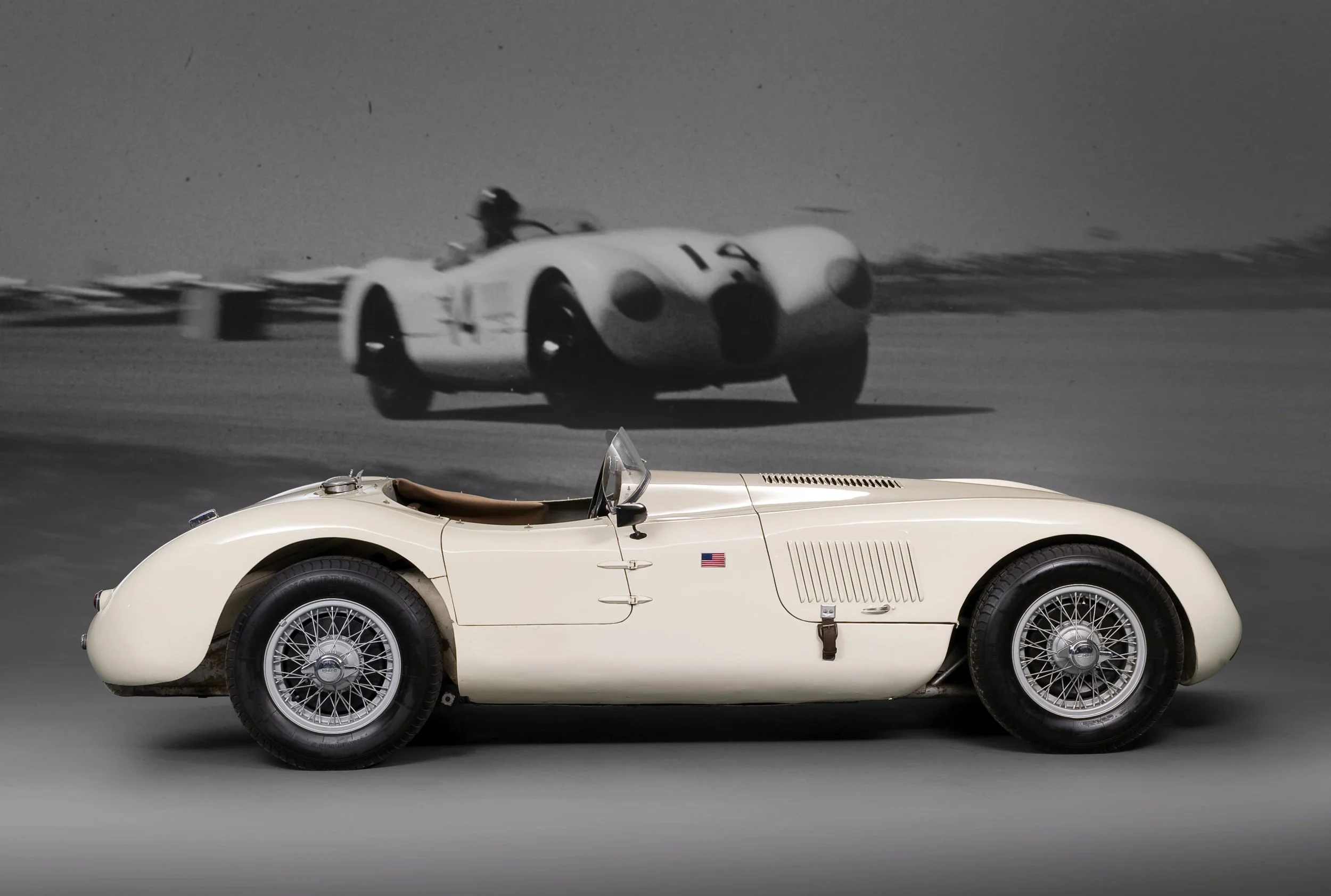Jaguar-C-type-Credit-Tim-Scott-Fluid-ImagesLF10_r229_03-scaled.jpeg
