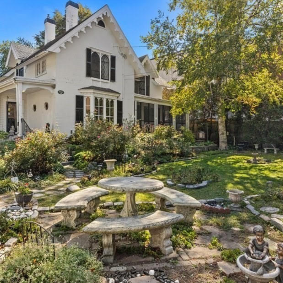 92 Old River Place, Dedham | $800,000