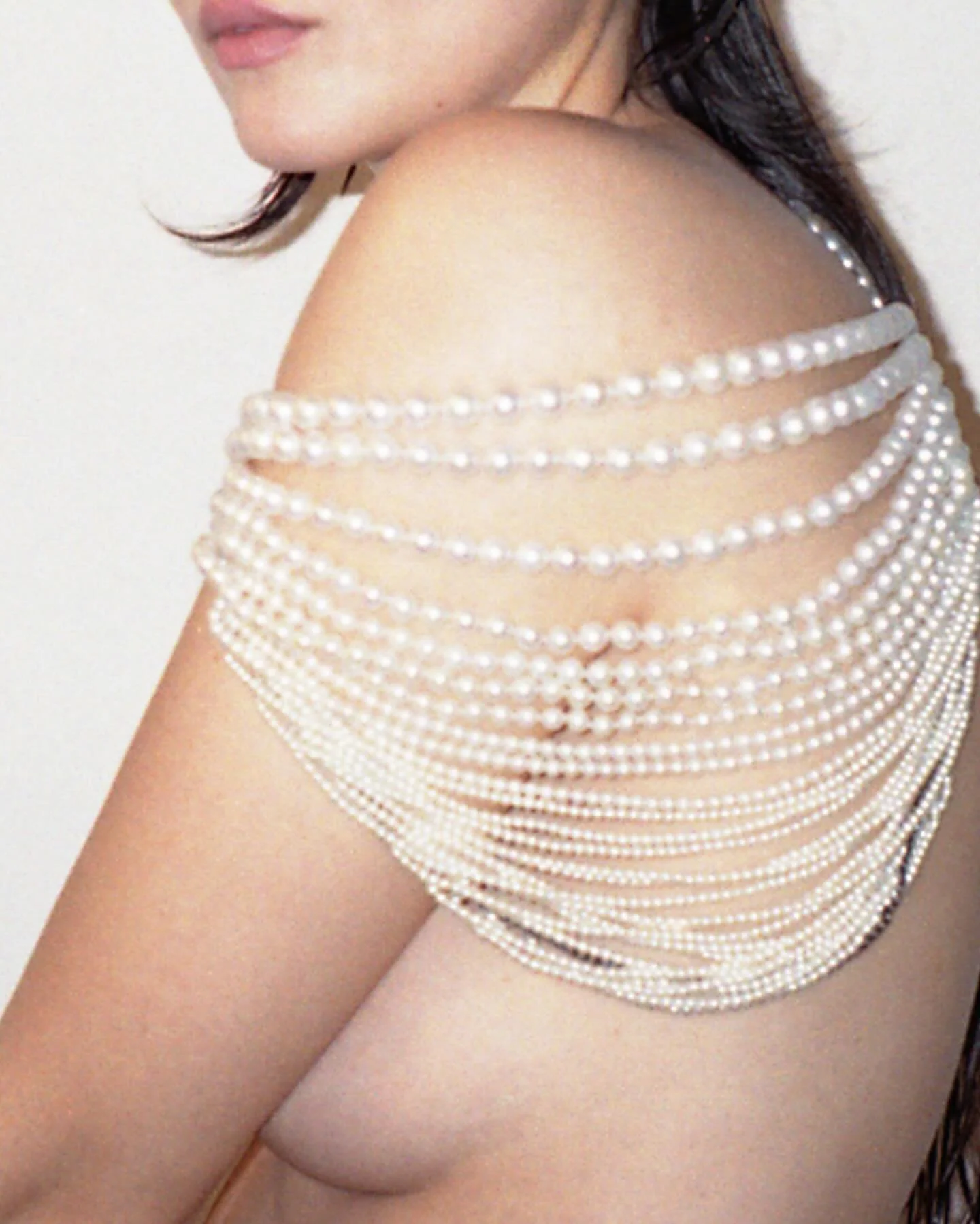 From the archives: my favourite image from our campaign for @melaniegeorgacopoulos, captured and co-created with @iga_drobisz a photographer and model whose artistry spans both sides of the lens.
#LNTStudio #CreativeCampaign #PRagency