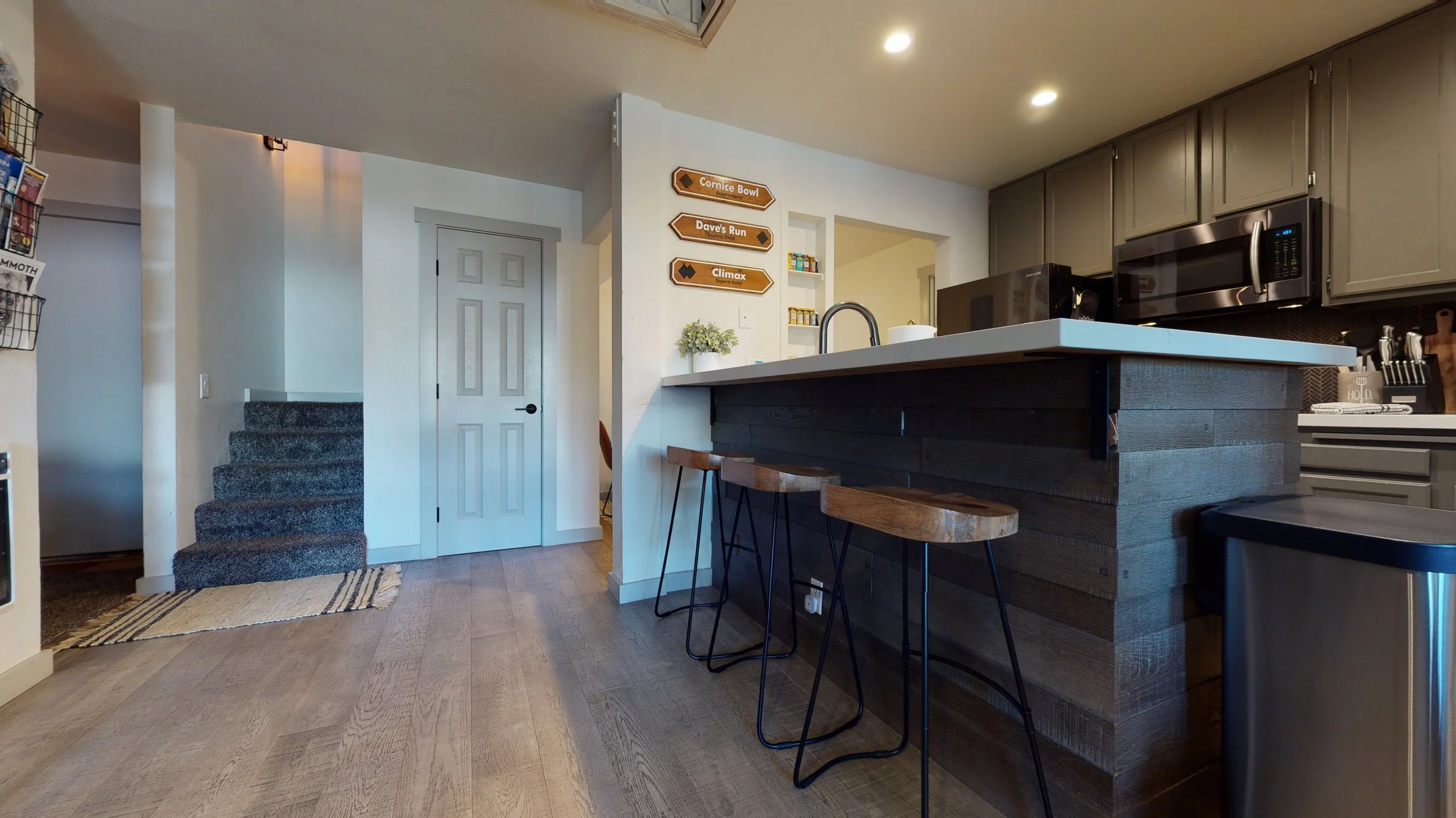 261-Lakeview-Blvd-40-03012021_202128.jpg