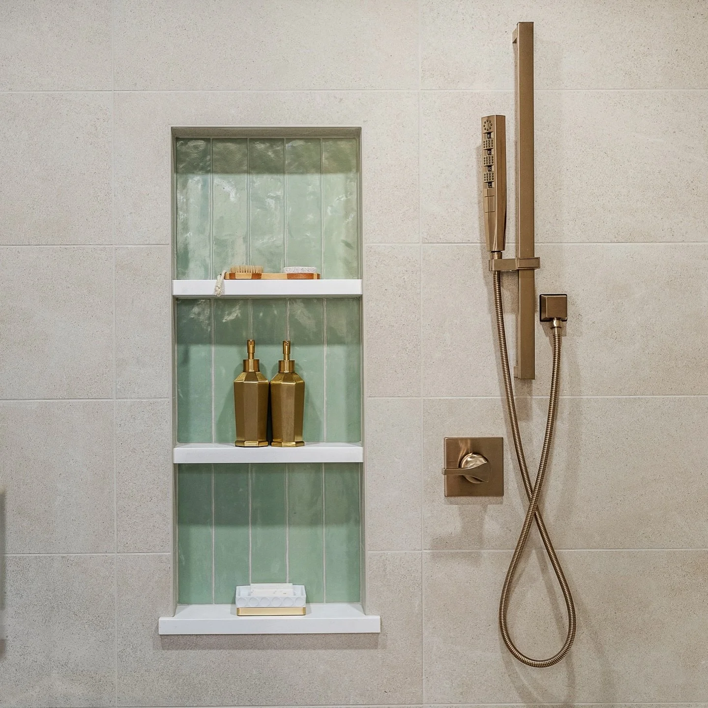 They are not &ldquo;just plumbing fixtures.&rdquo;

They are a statement. @deltafaucet 

GC: @akn_interiors 
Photos: @khhomephotos 

#delta #plumbingfixtures #bathroomdesignideas