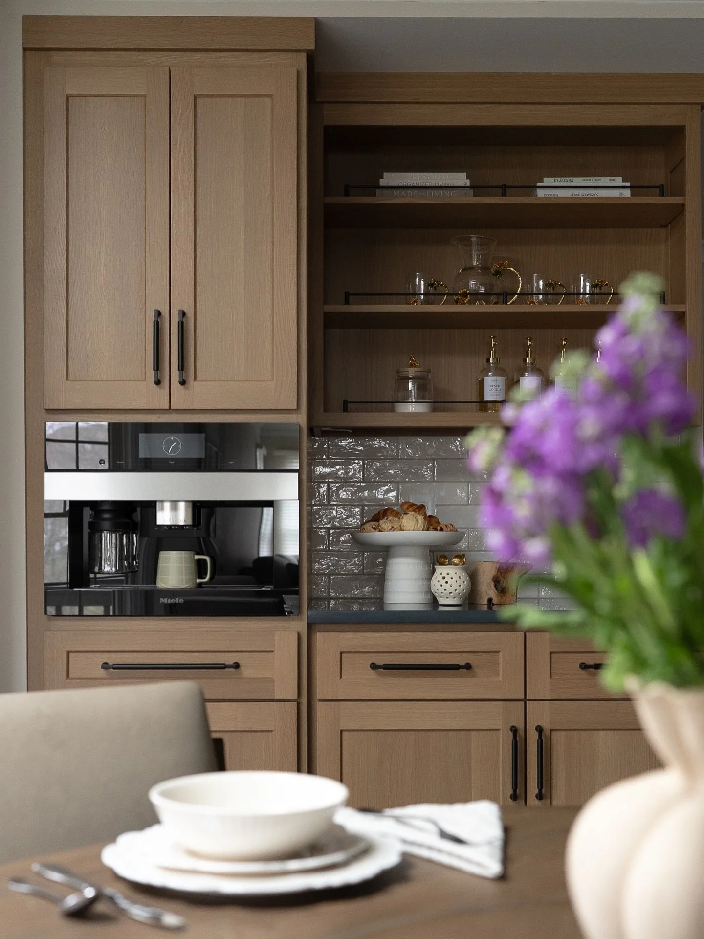 Once the pantry&hellip; to breakfast nook DREAMS. 

Made for the morning coffee lovers! 

📸 @khhomephotos 

#breakfastnook #coffeelover #kitchensofinstagram