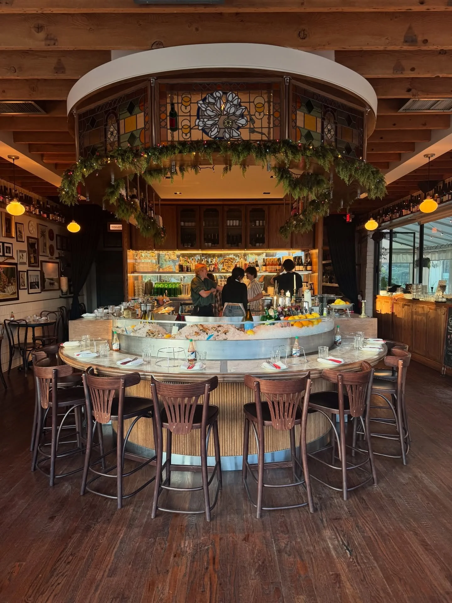 Holiday Schedule 🌲 🕎 🥳

Xmas Eve &amp; Day - Closed

NYE - Open 12-10 w. $10 Martinis until 6pm
New Years Day - Closed