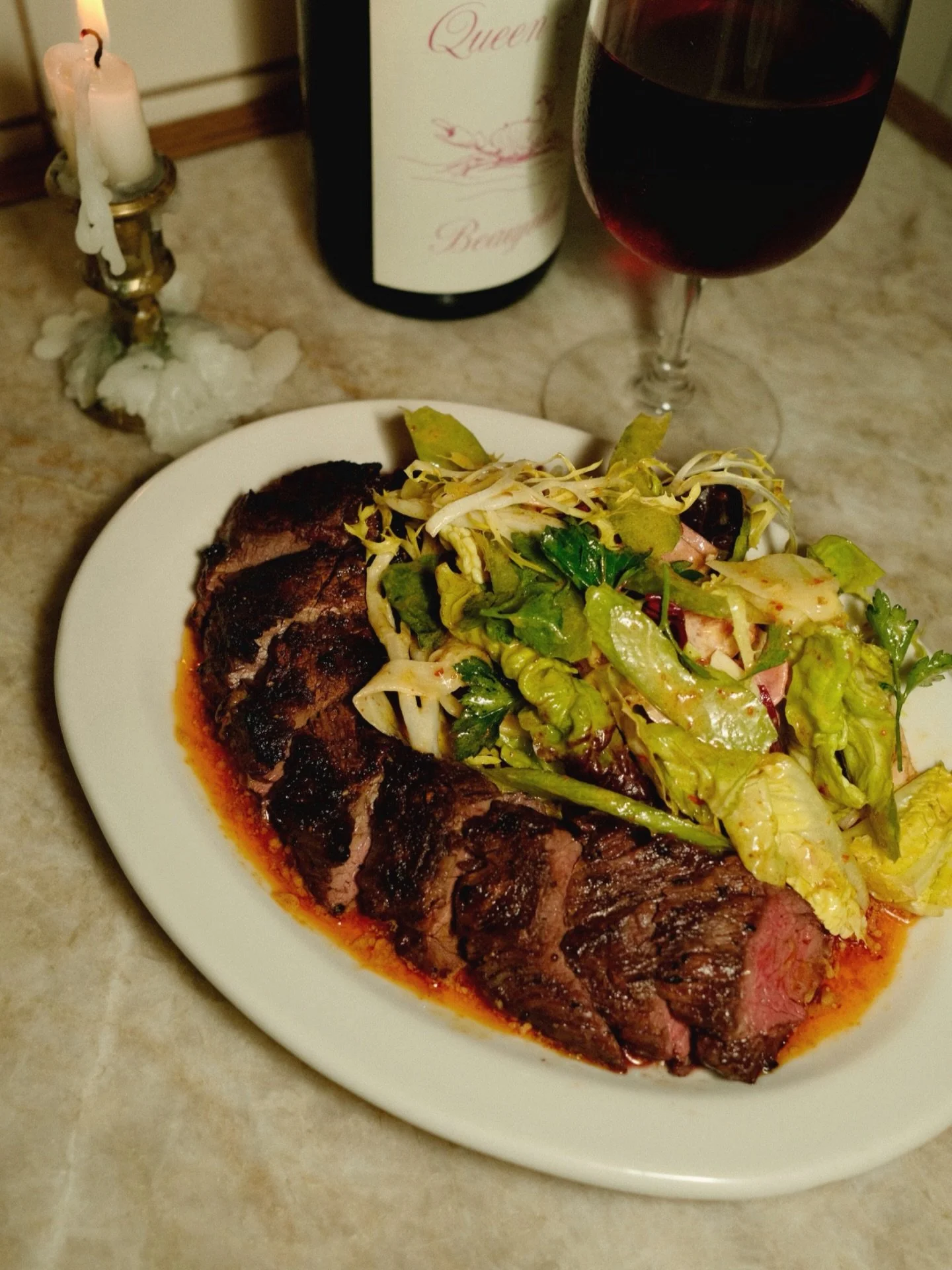 Bar Steak w. chili-garlic butter and a bright salad 

Served Nightly 🍸