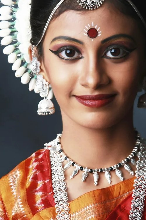 Skin Makeup Glow Deepam Odissi