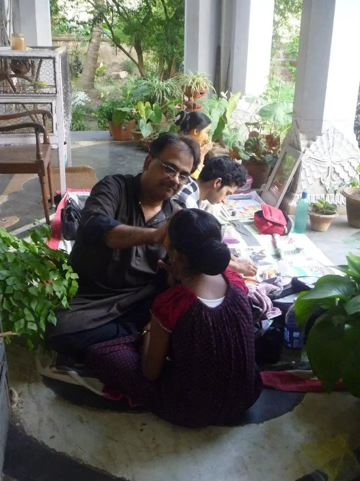 Guru Ratikant Mohapatra prepping his student
