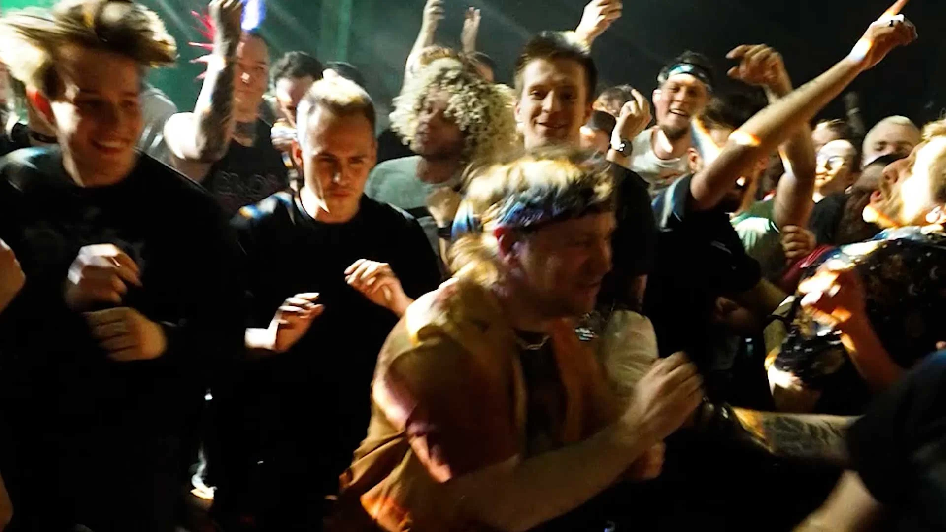 FOXTOUREU25PIC (5).jpg