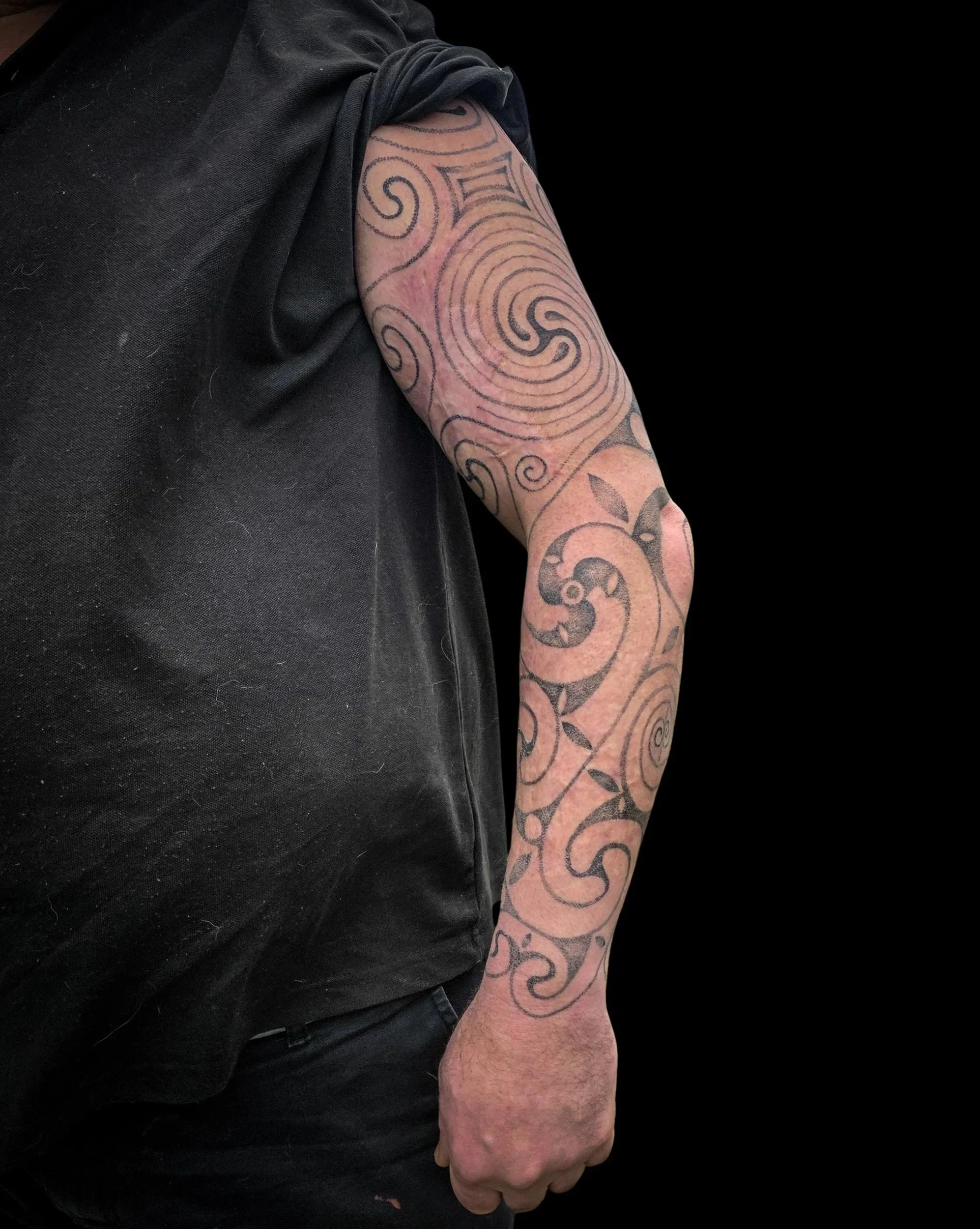 Hamish+arm+sleeve+ornamental+black+background.jpg