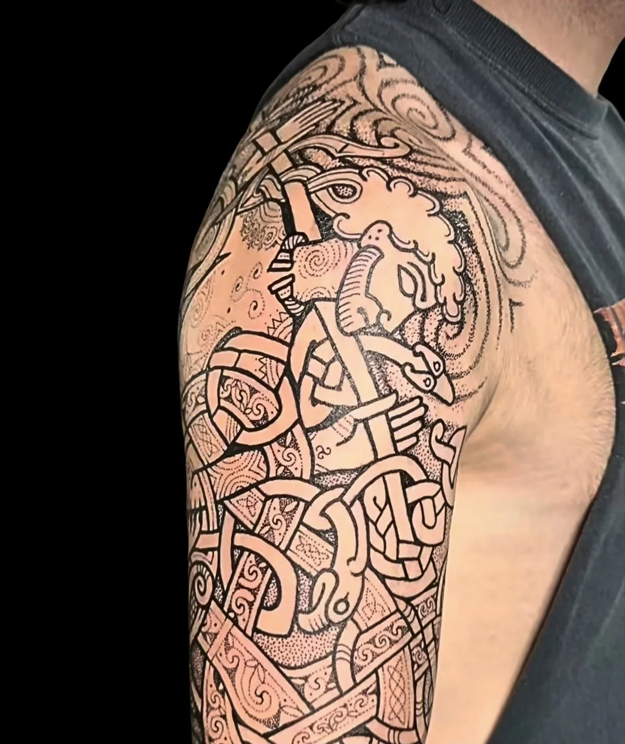Sean+cu+chulainn+tattoo+black+background.jpg