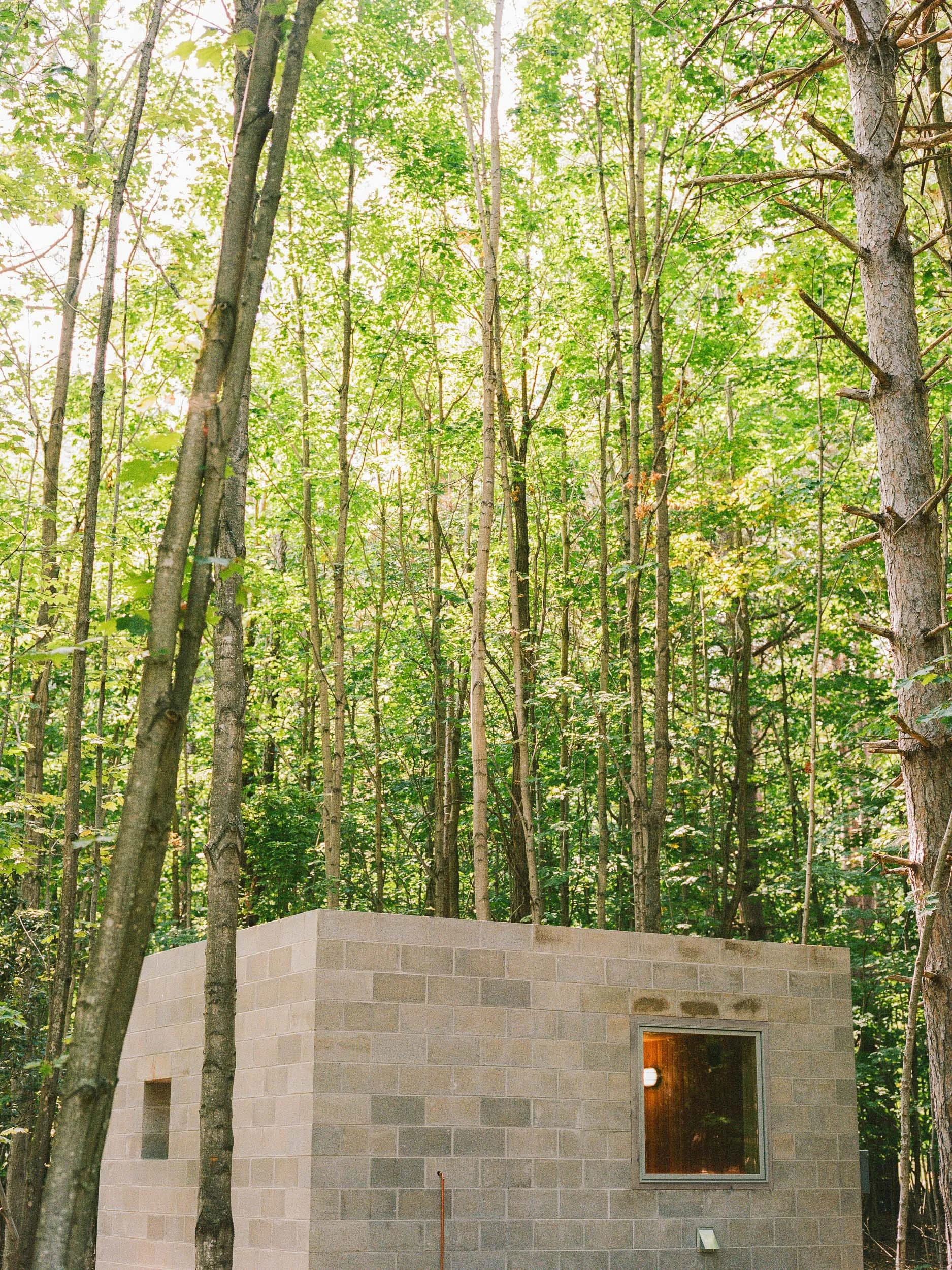 Concrete block sauna by Studio Bardo.