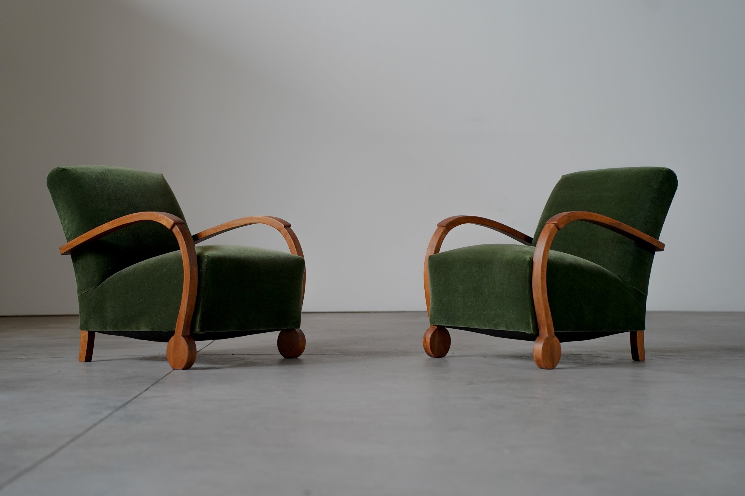 LOUNGE CHAIRS IN GREEN MOHAIR