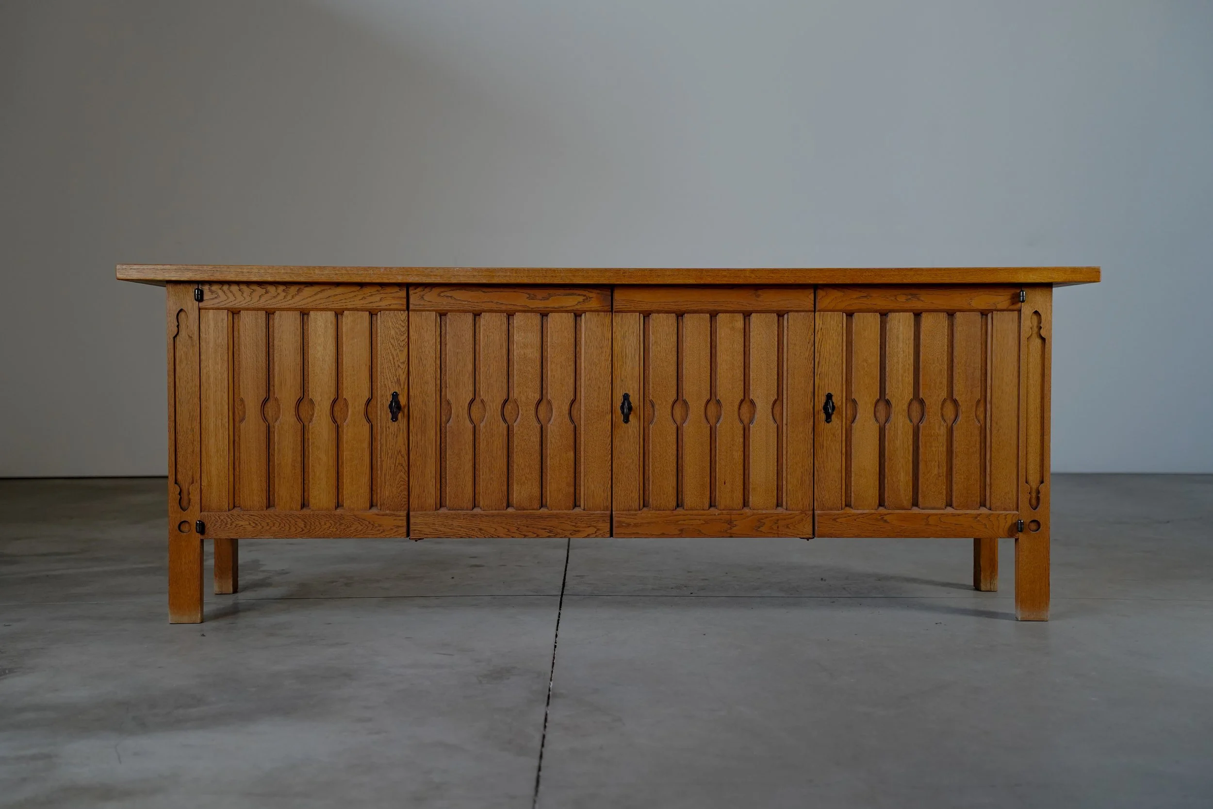 RUSTIC OAK SIDEBOARD