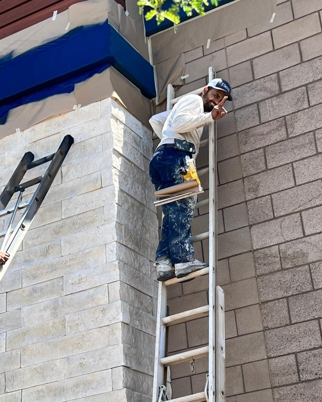 Let our team of professionals transform your commercial space into a welcoming and stylish environment. Check out our new website (link in bio) to schedule a free estimate🌟🎨 #BusinessMakeover #InteriorDesign #ProfessionalPainters