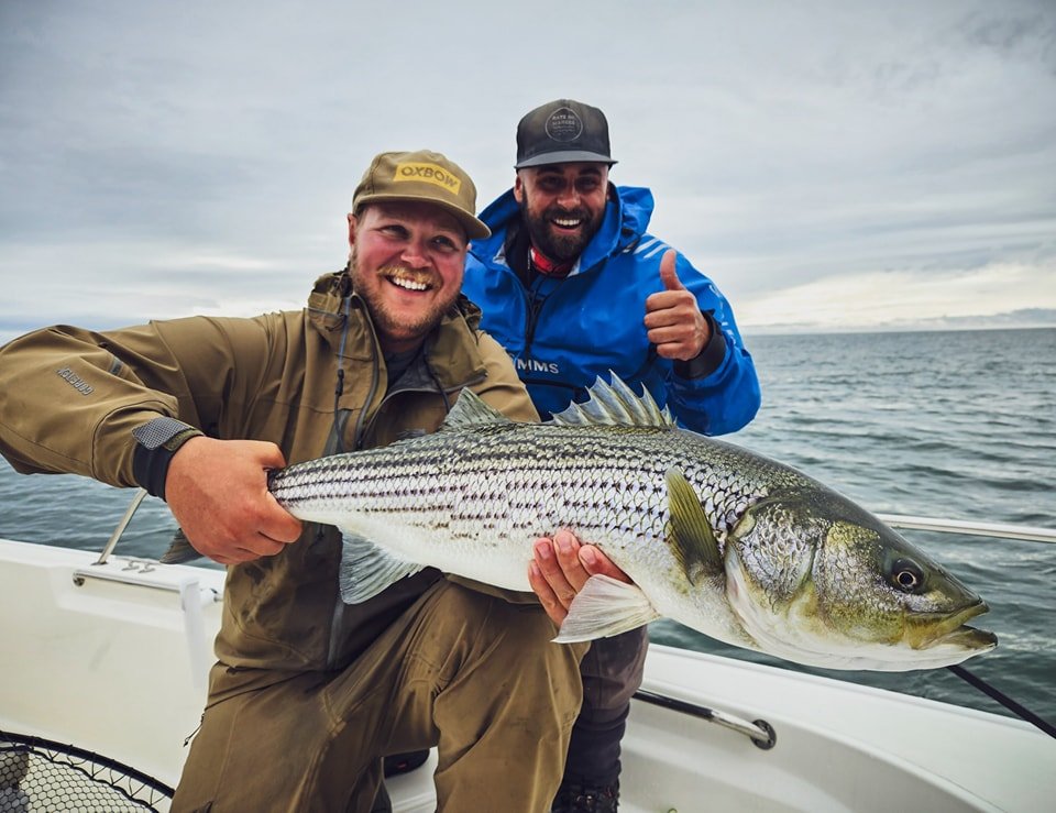 En septembre, alors que les conditions de p&ecirc;che sont  excellentes et qu'il y a quelques disponibilit&eacute;s &agrave; combler, une journ&eacute;e de cong&eacute; bien m&eacute;rit&eacute;e s'impose pour les guides.

&Eacute;videmment, on en pr