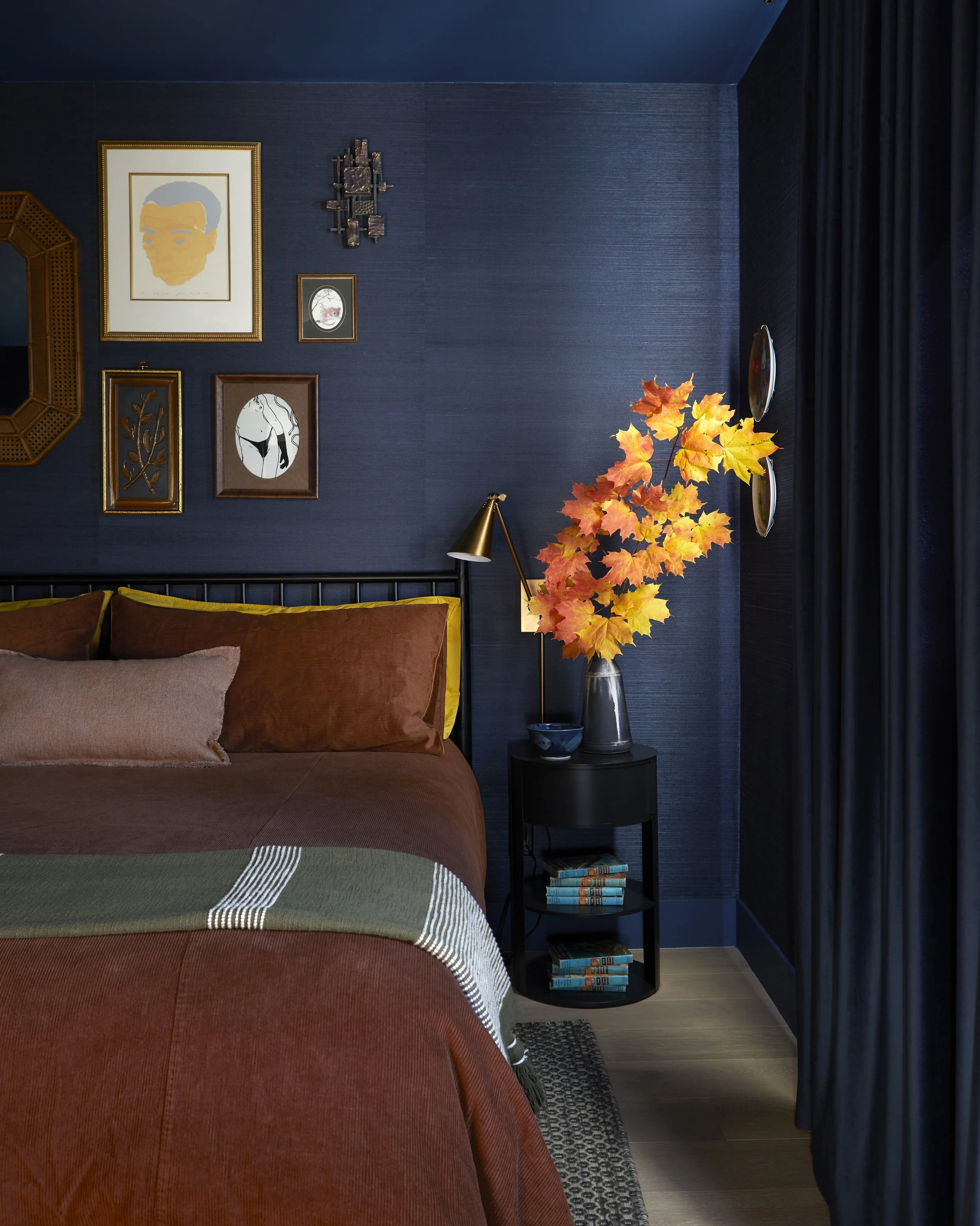 bedroom headboard.jpg