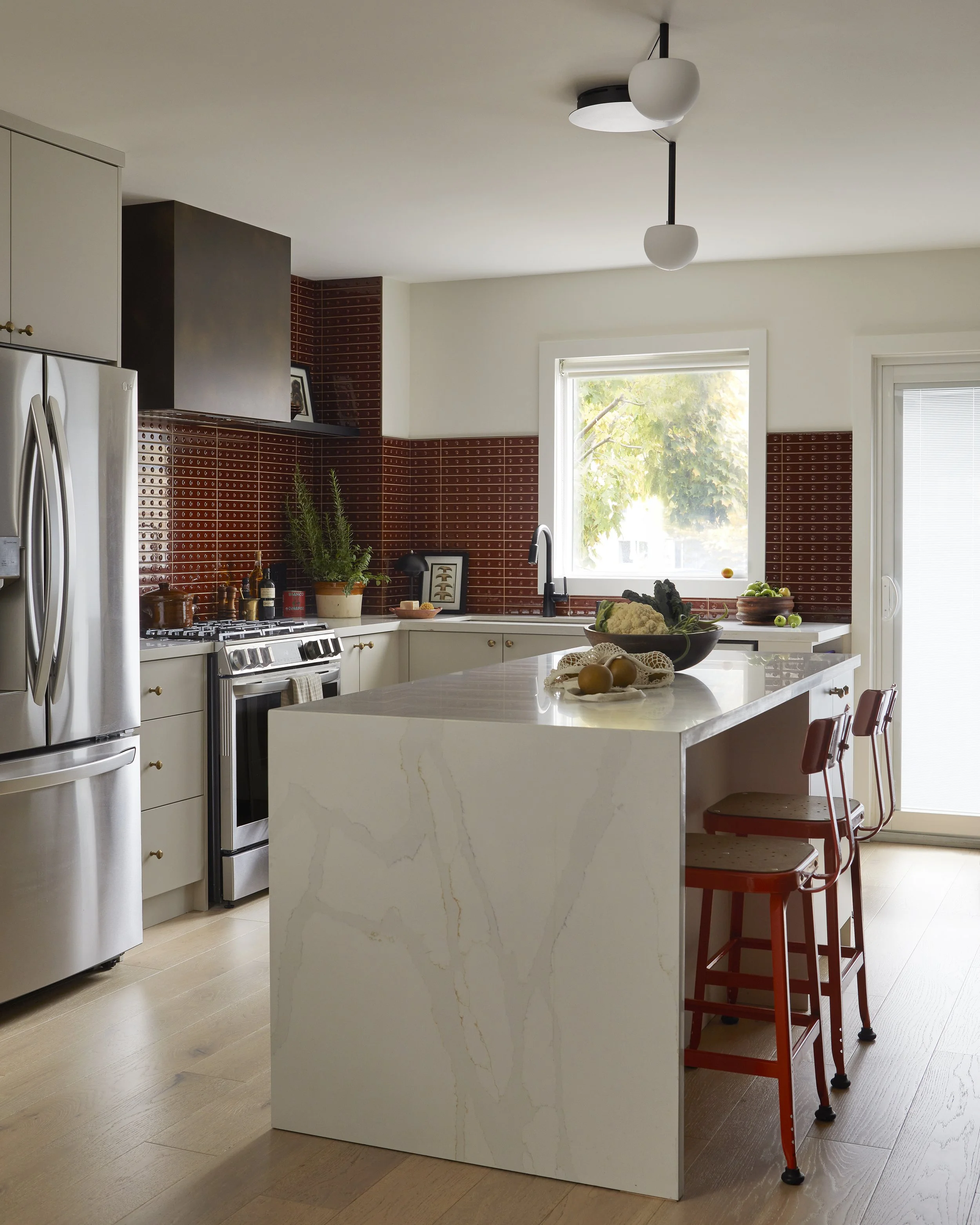 kitchen long shot.jpg