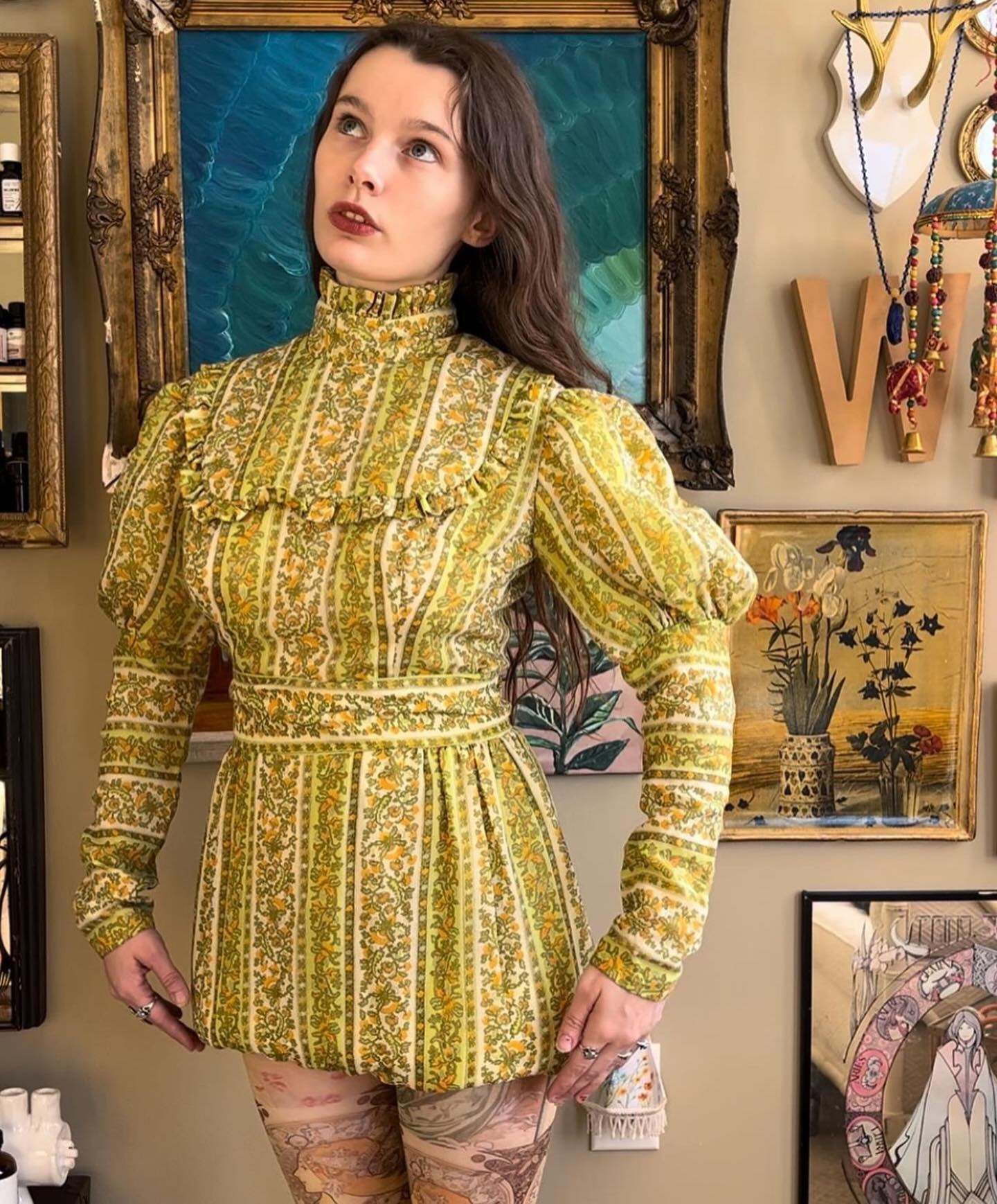 60s &amp; 70s PERFECTION BY @kindredspiritsvintage ❤️WELCOME BACK, JENNA! 

The Baltimore Vintage Expo is a highly curated one-day-only event celebrating the thriving community of exclusively vintage &amp; antique sellers in &amp; around the Maryland