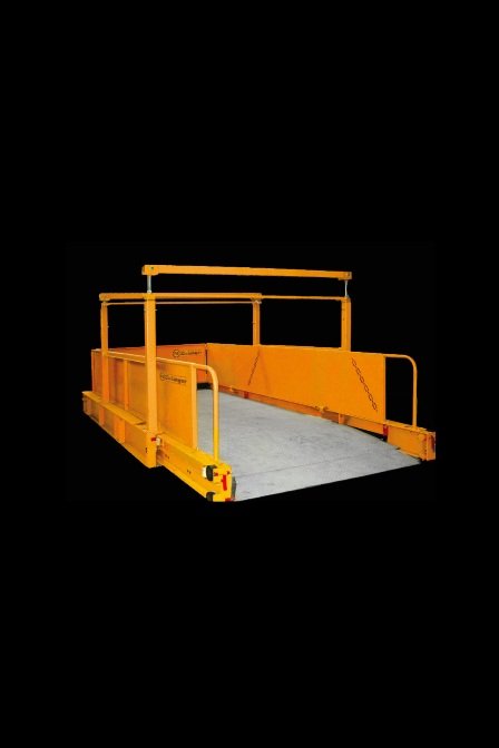 Eichinger Retractable Crane Loading Platform