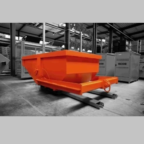 Eichinger Skip Pan hook lifting devices in orange on a gray background at the factory