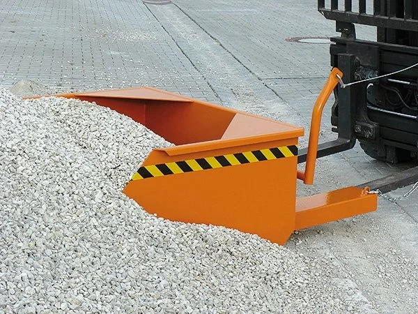2062 Forklift charged in gravel.jpg