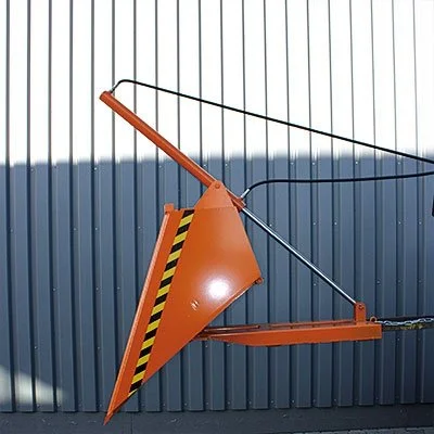 2061 Shovel tipped forward.jpg