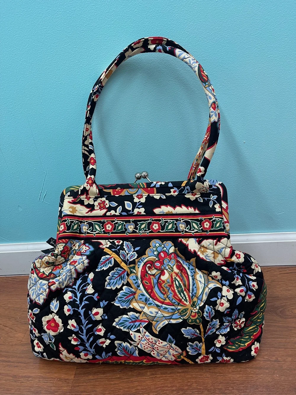 Silent Auction Purse Vera Bradley — Monticello Help Center