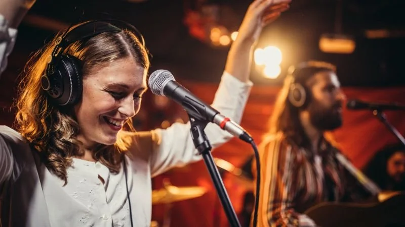 Collaborations and Cross-Promotions: Expanding Reach in the Music ...