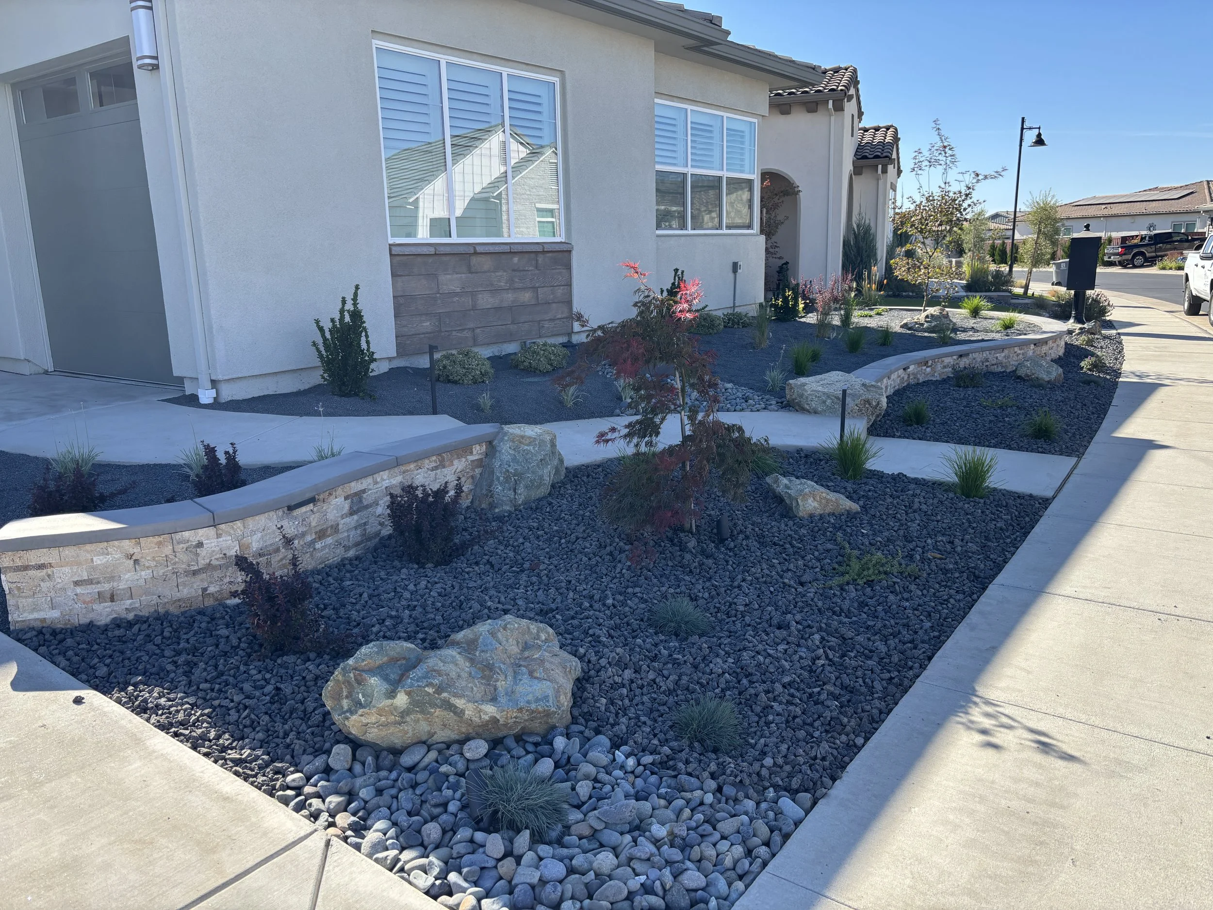 Frontyard Folsom.JPG