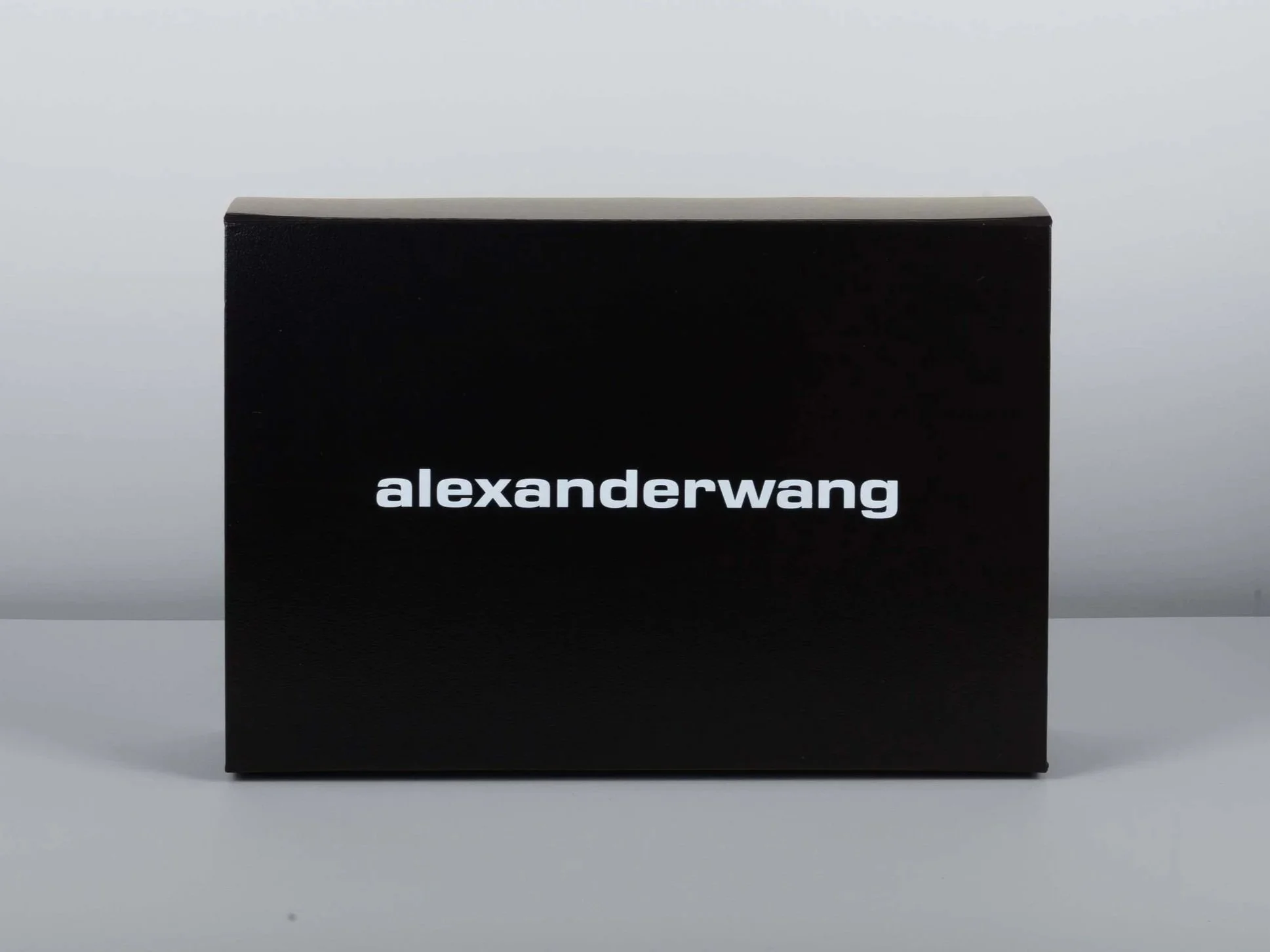 PPWR compliant luxury packaging