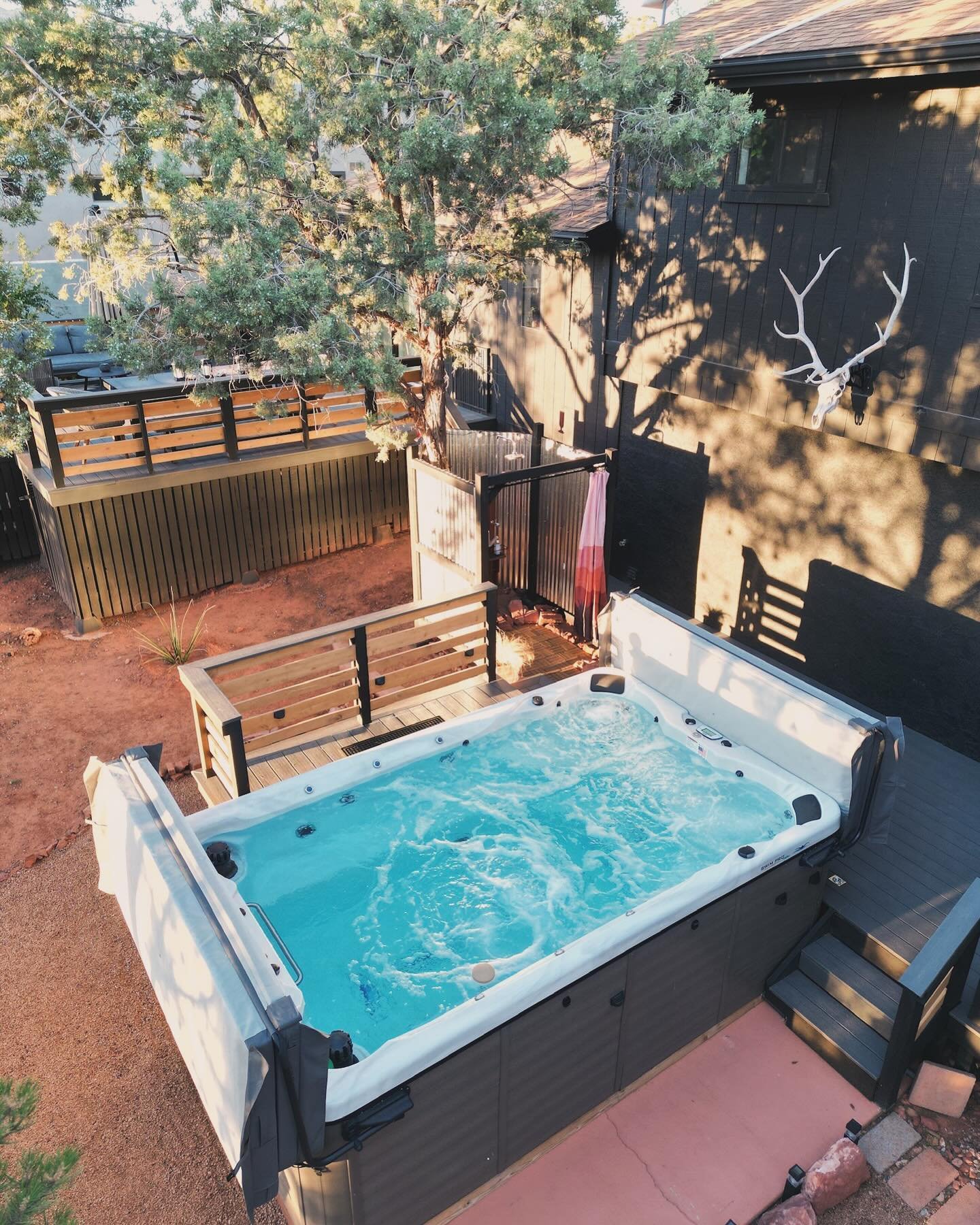 Who is ready for a dip?  #sedona #arizona #swimspa #airbnbsuperhost #airbnb #sedonaaz  Photo: @bradsterw