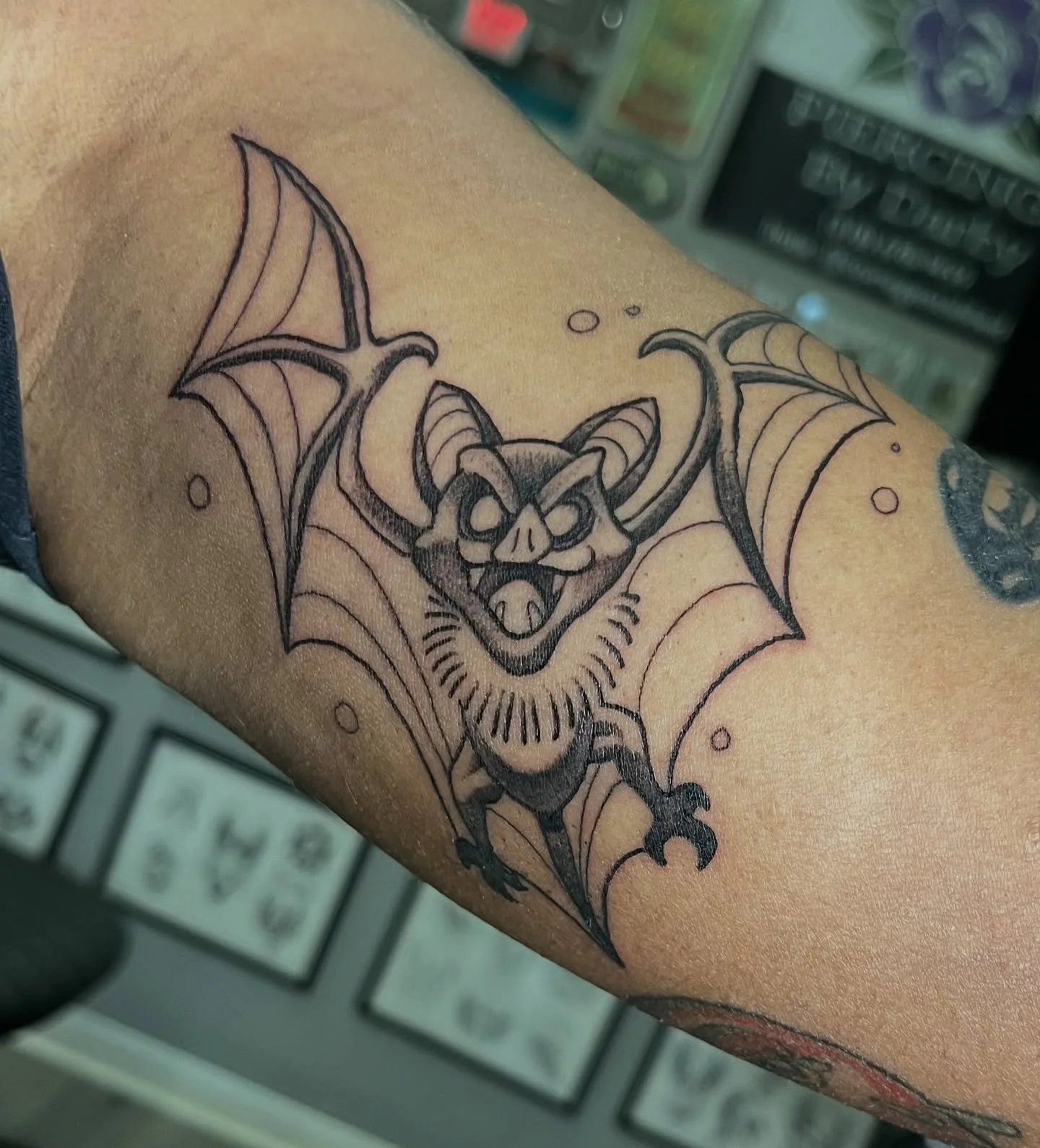 Here’s one by @urban_davinci from our “31 Days Of Ghostfire” Halloween Flash Special π» Come see all the designs we have available! 
#31daysofghostfire 
#shreveporthalloween 
#louisianatattoo