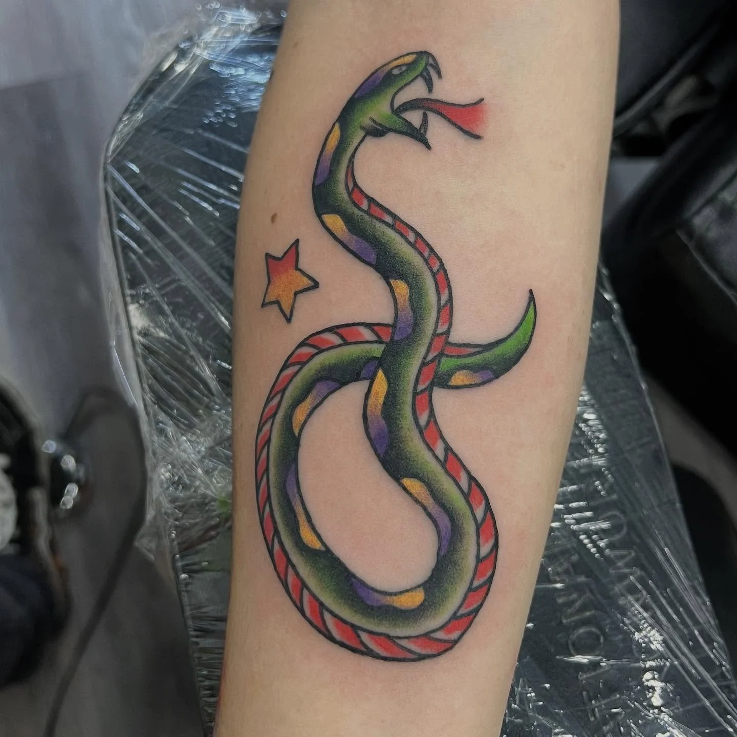 Colorful Snake by @zachary_i_reed π
Walk-ins accepted until 8pm! Or schedule online!
(318) 562-3021 βοΈ Ghostfiretattoo.comπΈοΈ
#shreveportbossier #louisianalife #shreveporttattooartist