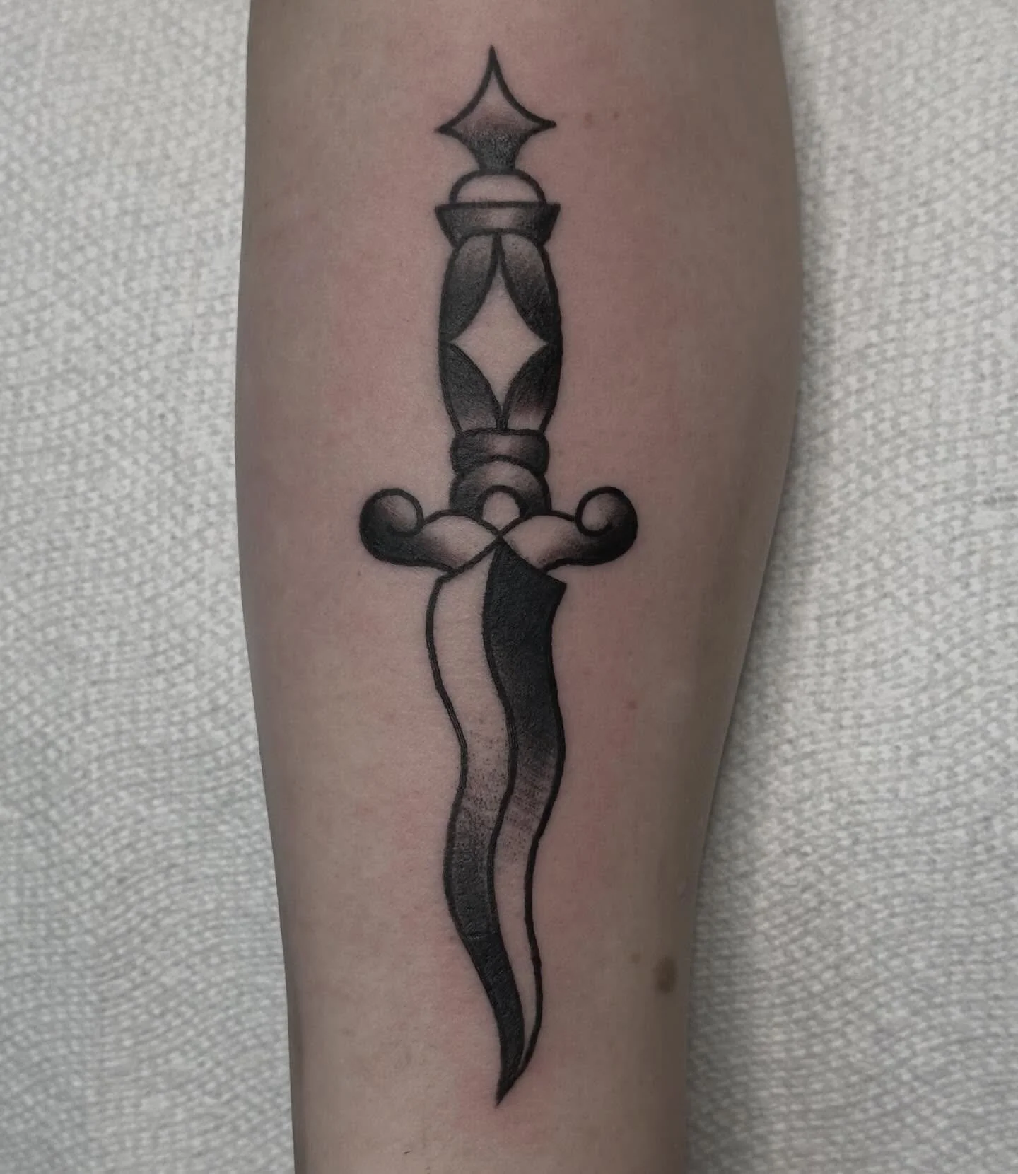 Here&rsquo;s one from our &ldquo;March of Daggers&rdquo; done by @shanemccormicktattoos 
Our special is running until the end of the month! 
Walk-ins welcome
Here 12-8 daily!
(318)-562-3021☎️